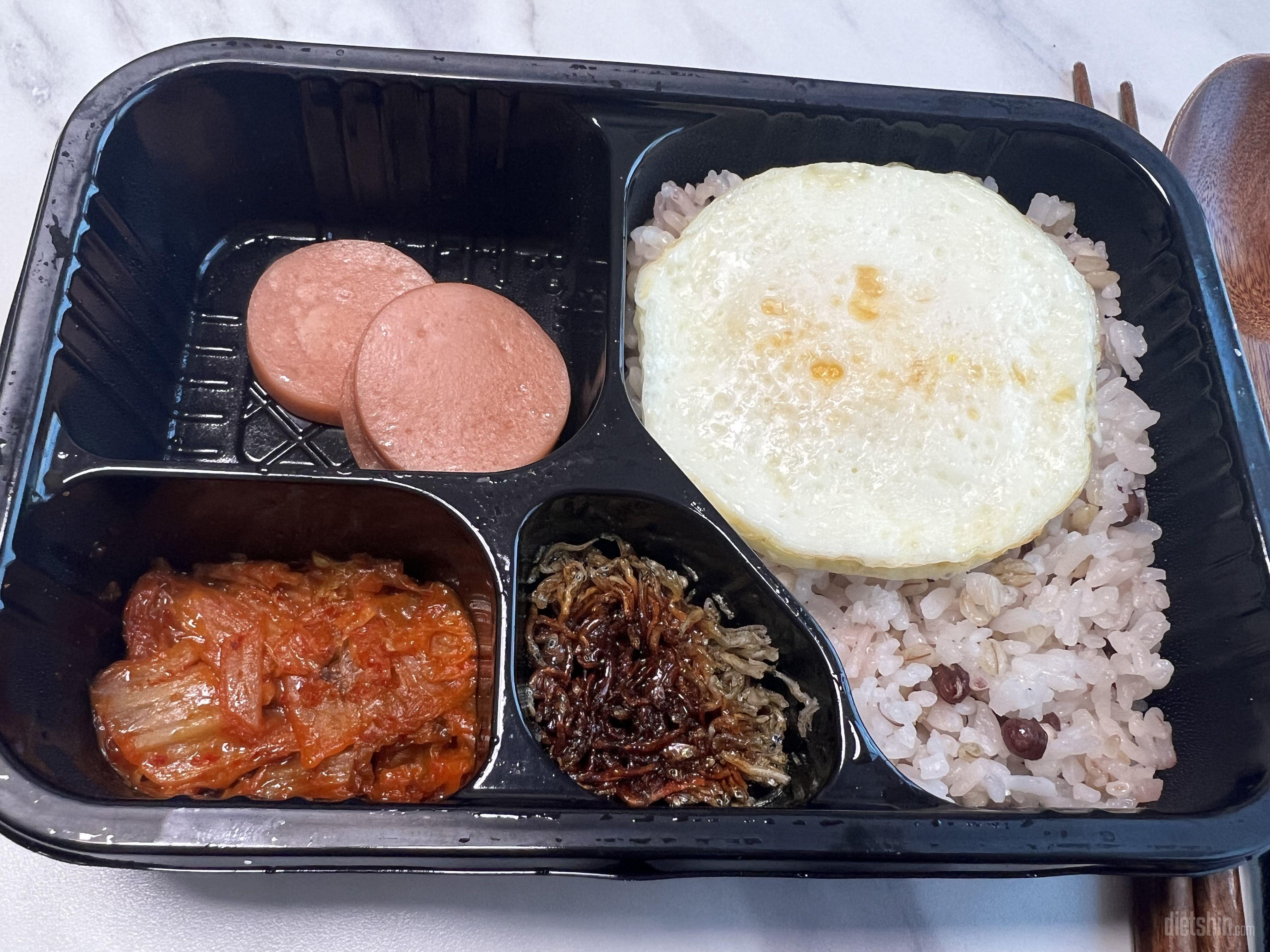 배송은 몹시 빨라요!!
어제 주문하