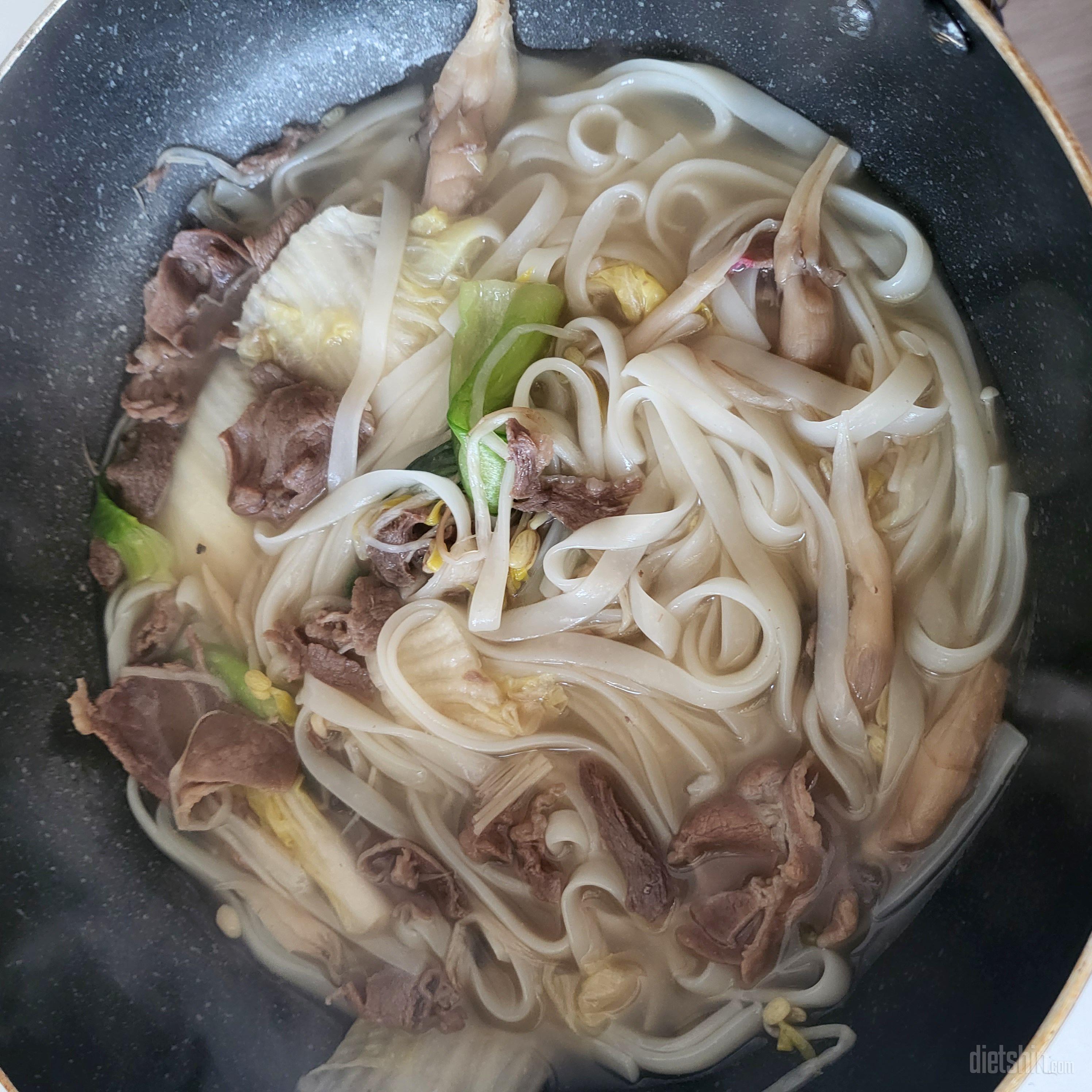 항상 시켜먹는 음식이에요 떨어질때마다