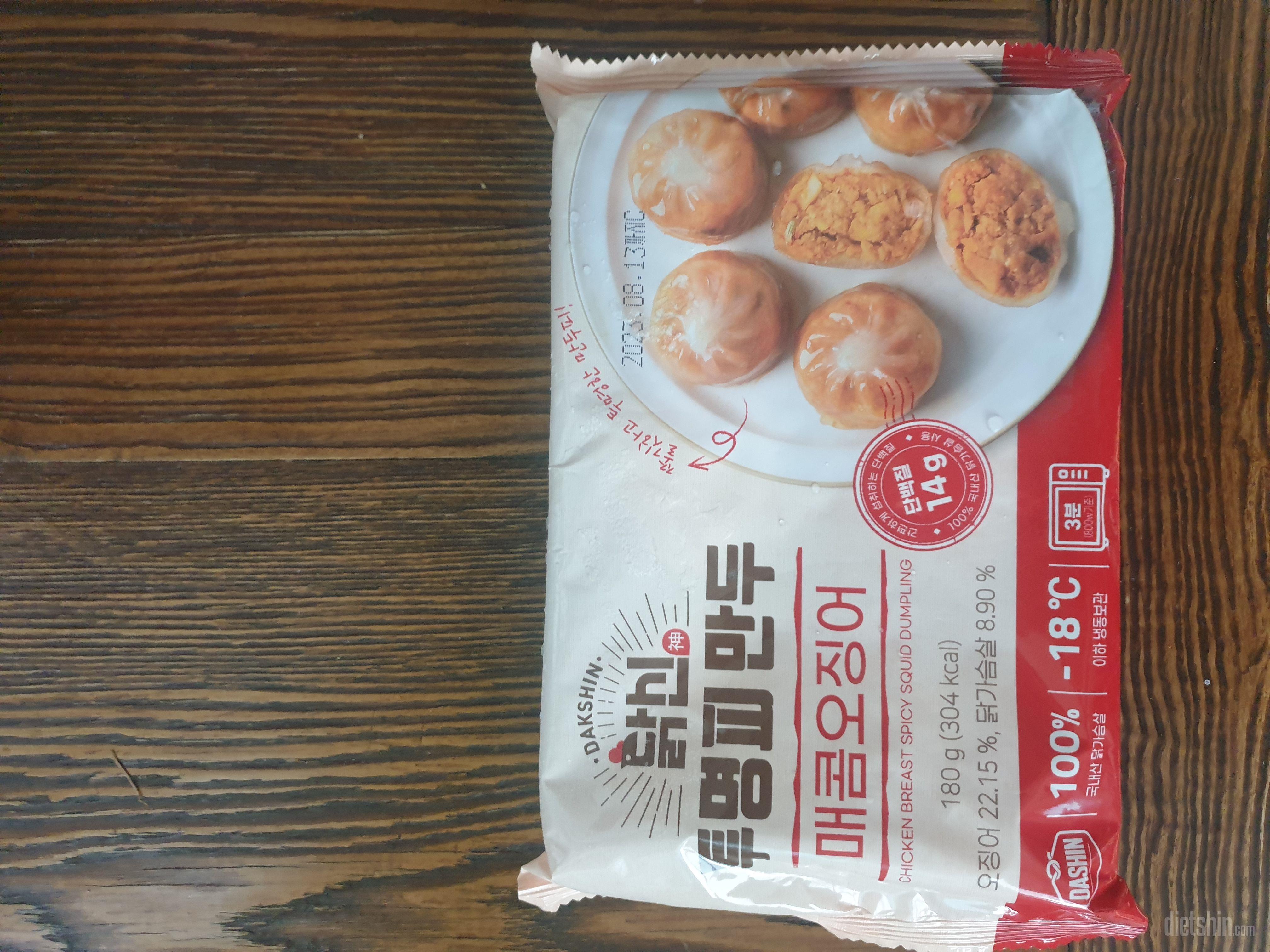 벋자마자 전자렌지로~
매콤 쫄깃 맛