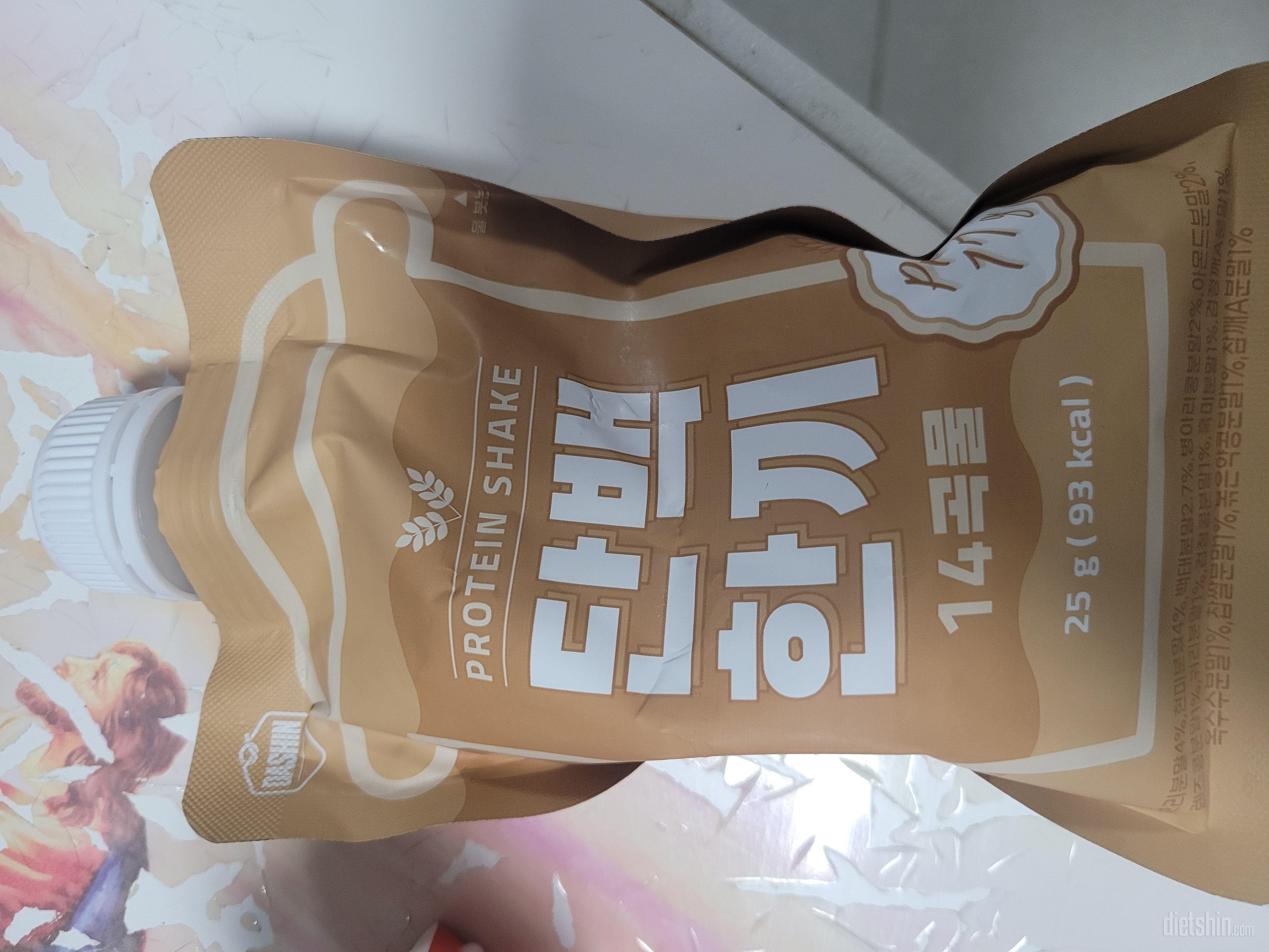 우유타서  먹으니  고소하니 맛나요^