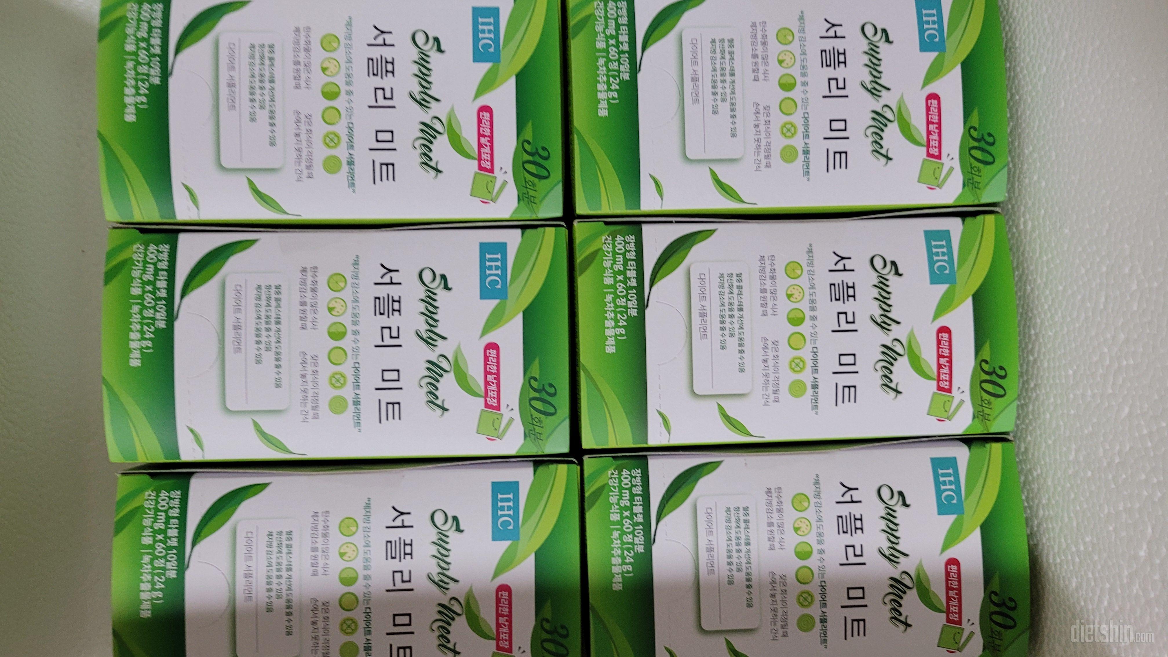 간편하게 들고 다니기 편해서 구입했어