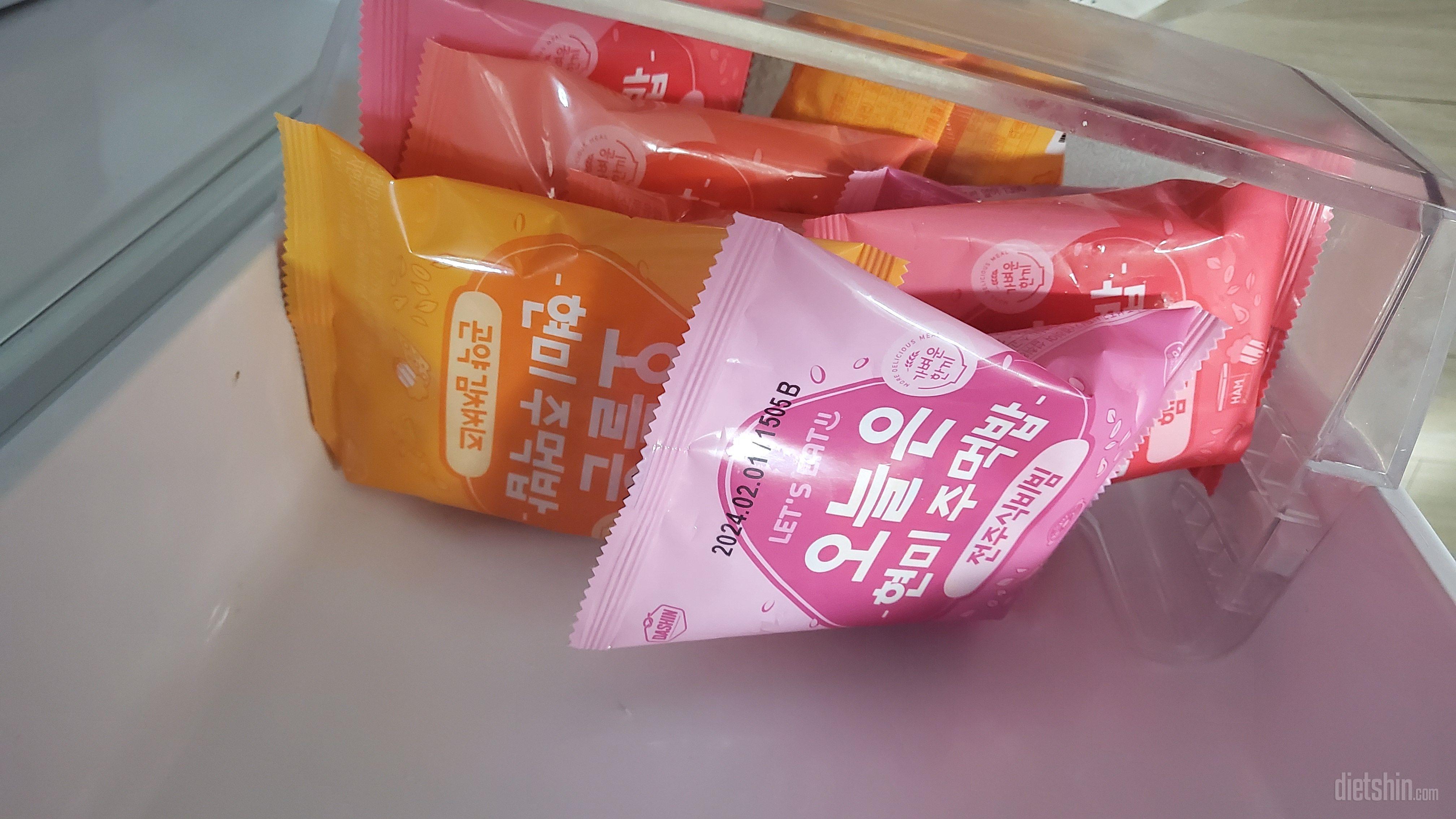 주먹밥하고 볶음밥같이 주문해서 둘다먹