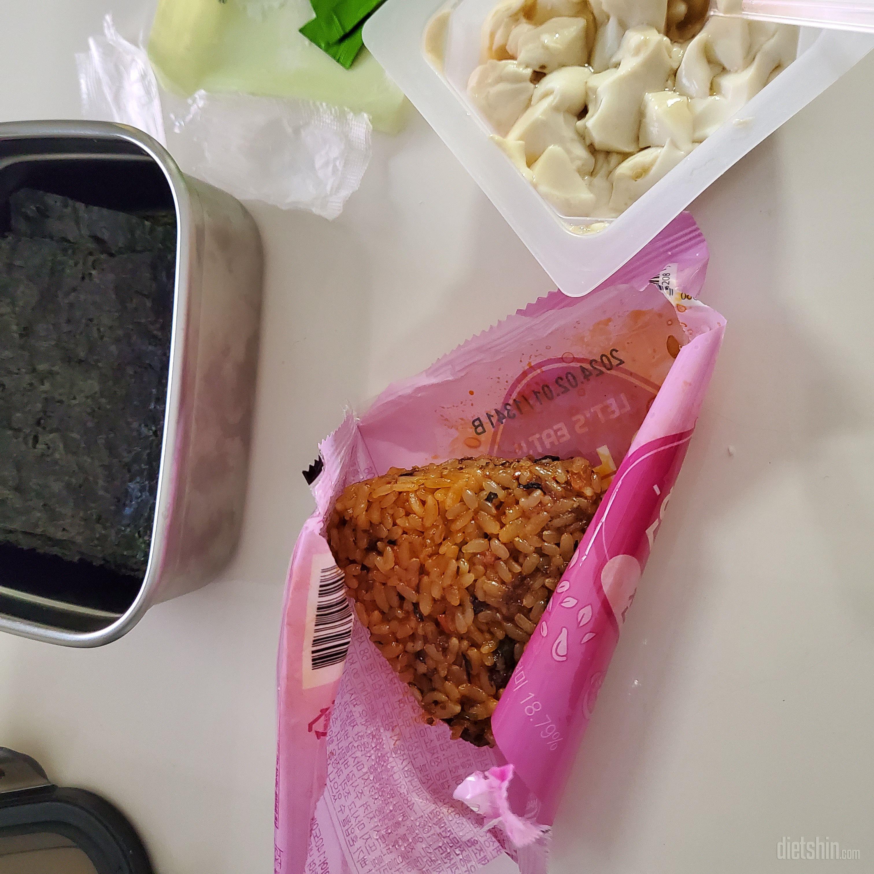 평소 삼각김밥도 전주비빔 즐겨 먹던