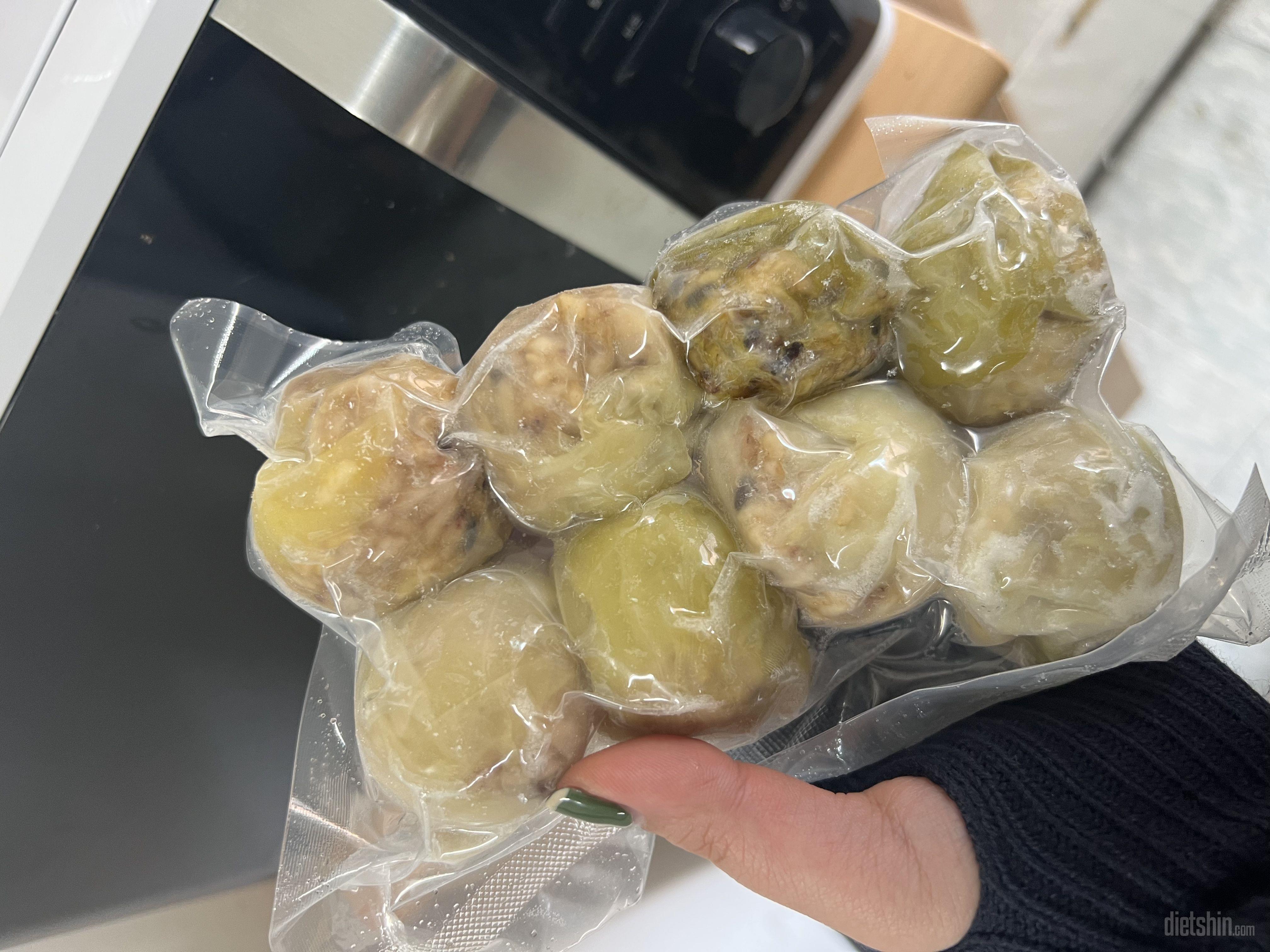 완전 뜨겁게 데워서 먹는게ㅠ젤 맛있어