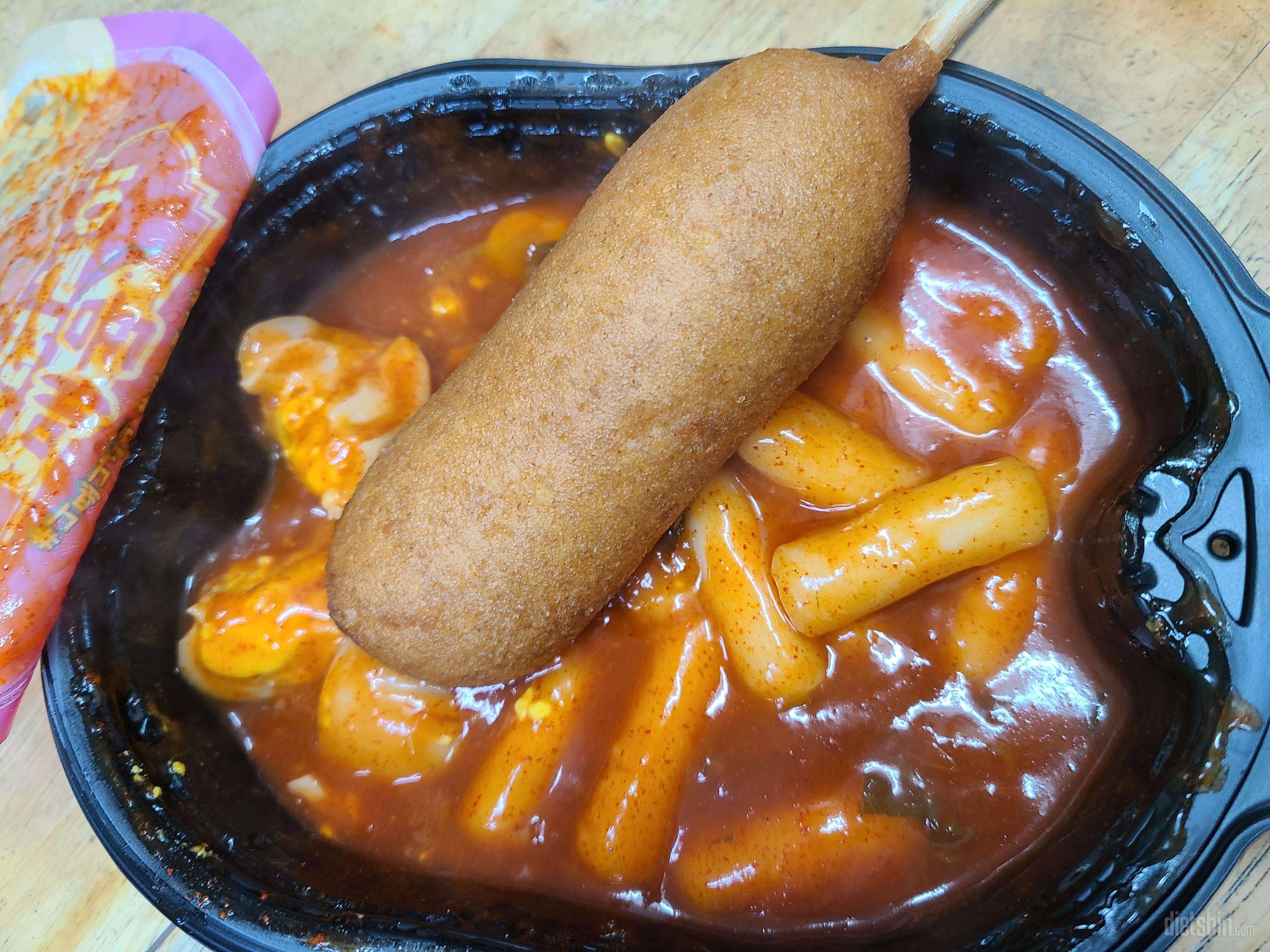 떡볶이랑 같이 먹으니 찰떡이구요 워매