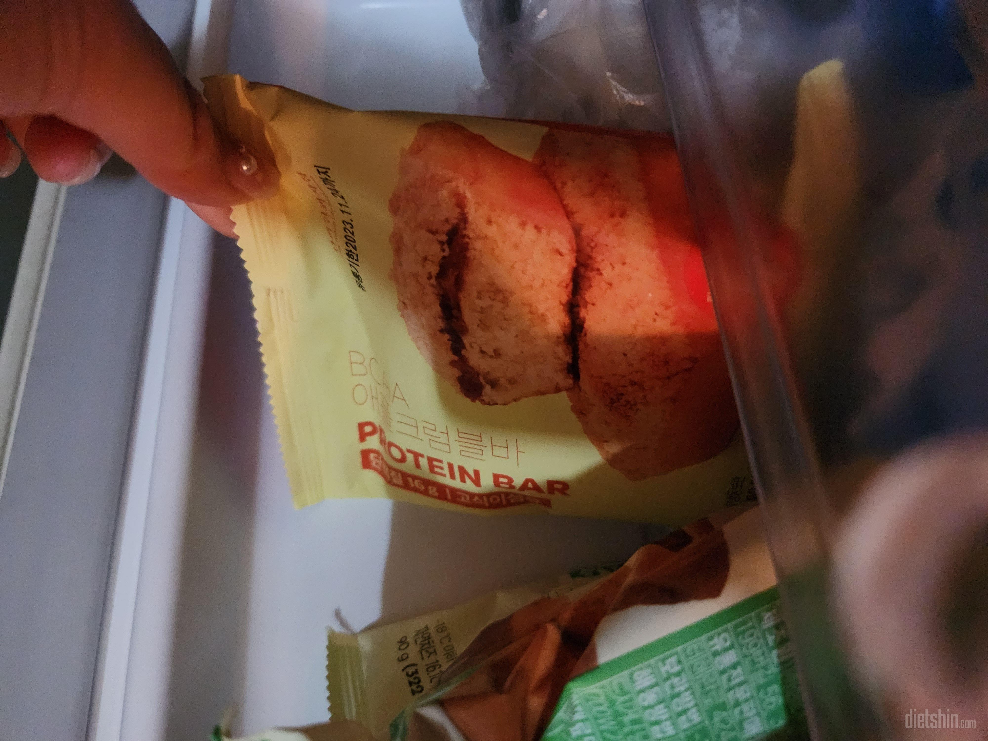 생각보다는 사이즈가 크네요 디게 작을