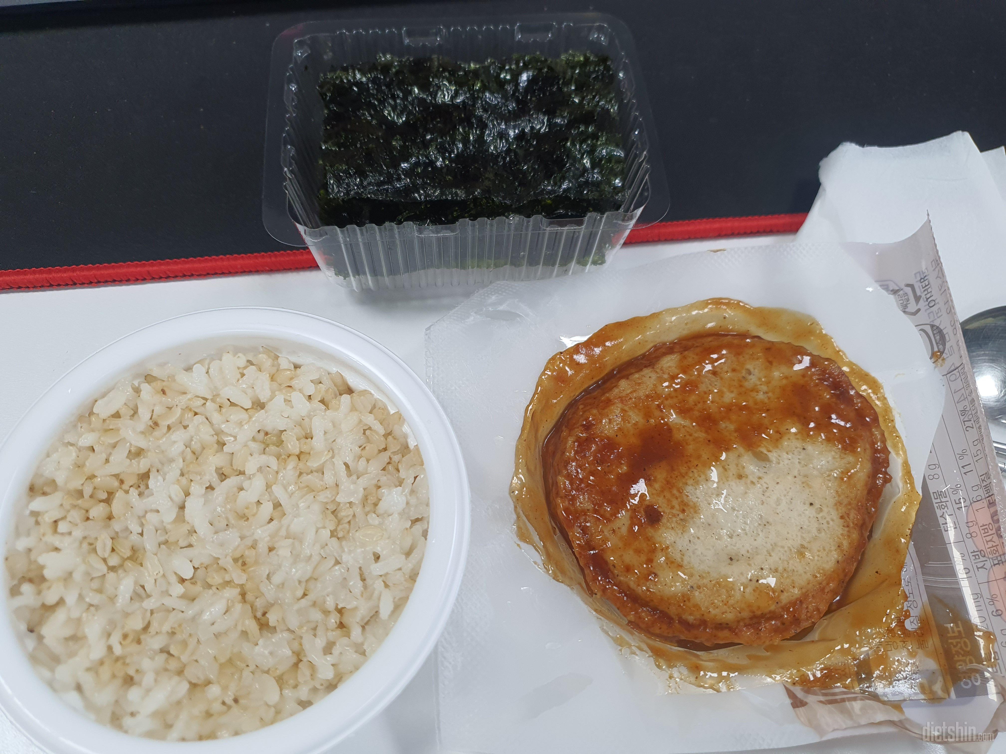 매일 점심 식사로 먹고있어요. 맛있어