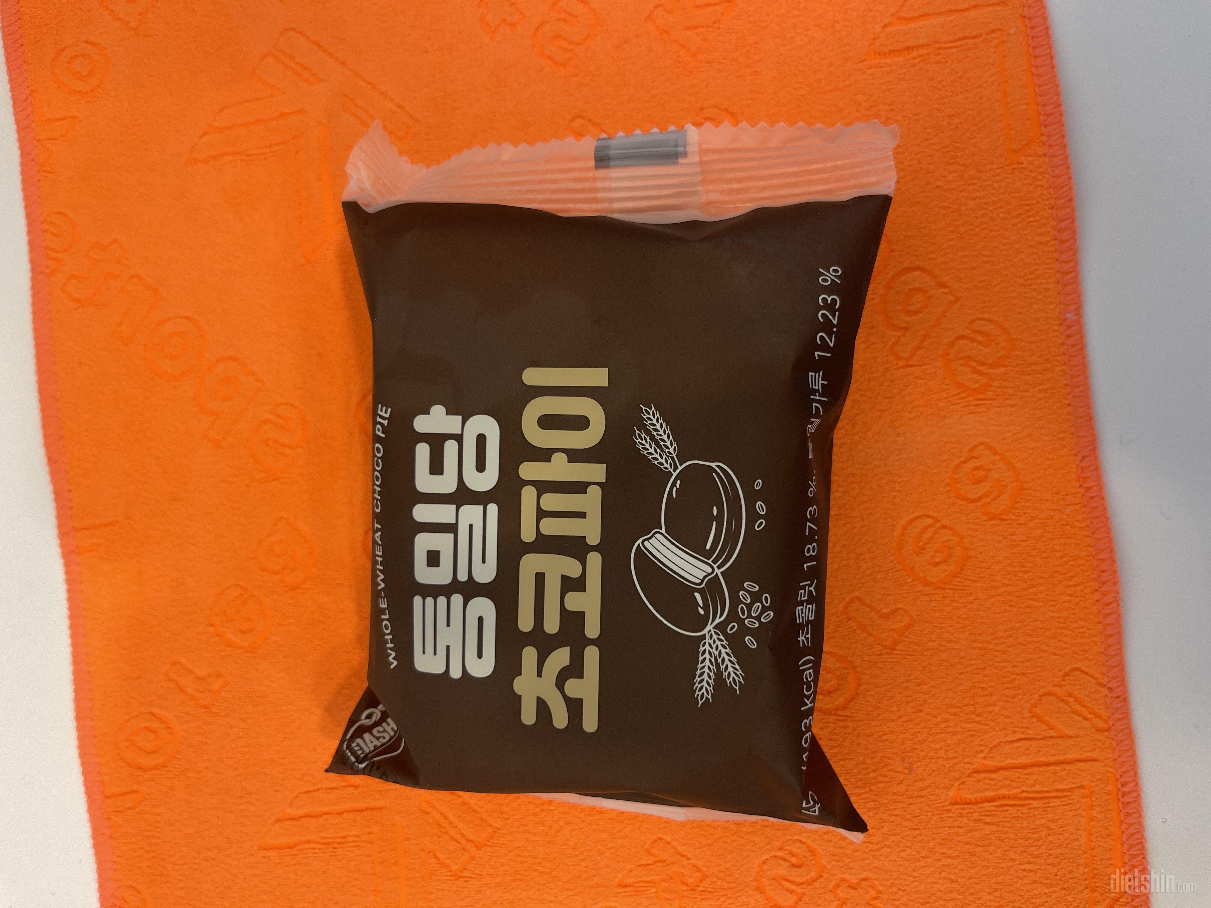 안달고 맛있네요
간식으로 먹 기 좋