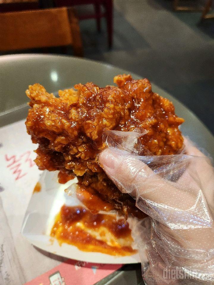 오늘은 이세상 닭을 다 먹어보았어요🐔