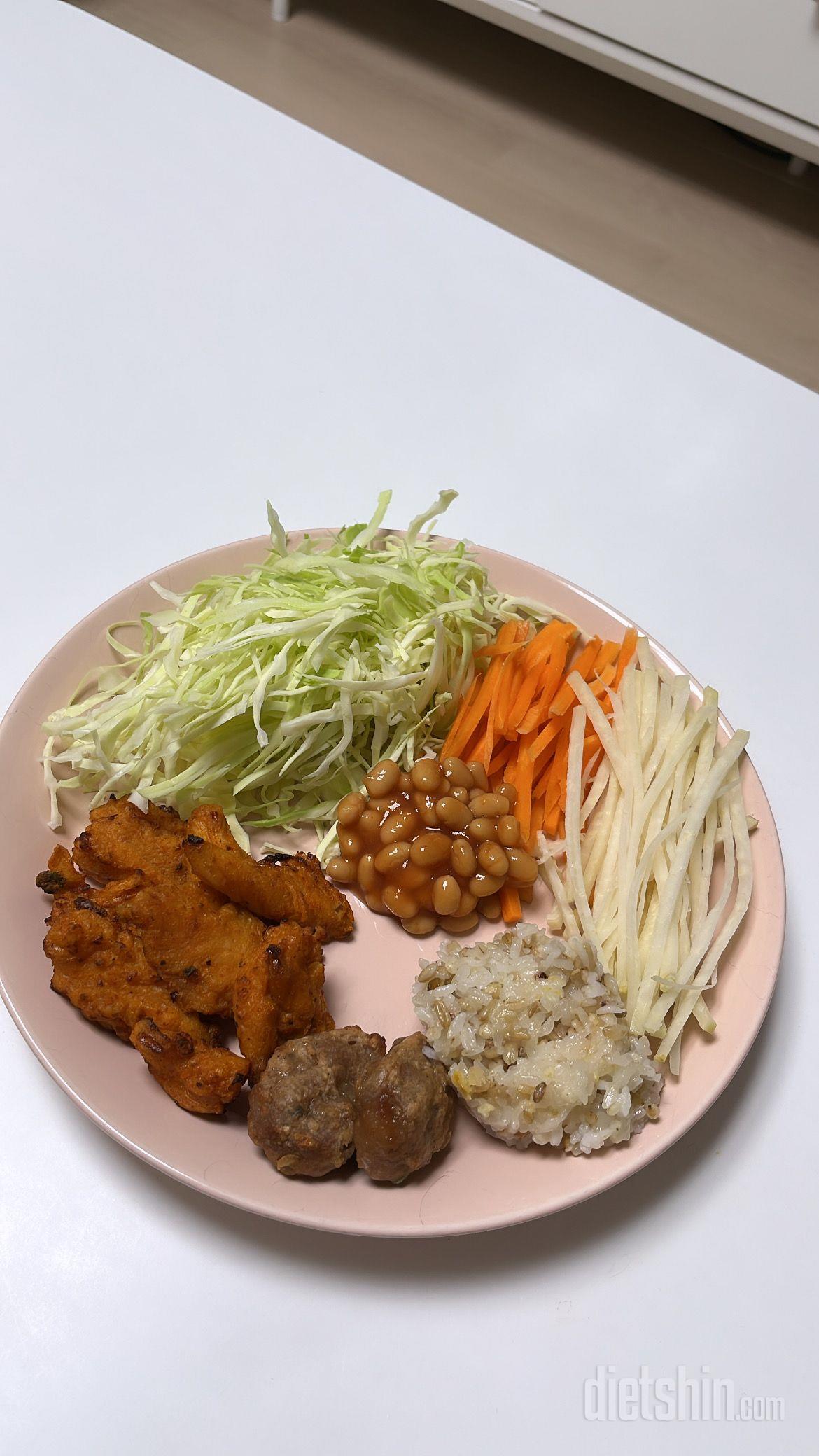 식감이 완전 야들야들한게 퍽퍽한 닭가