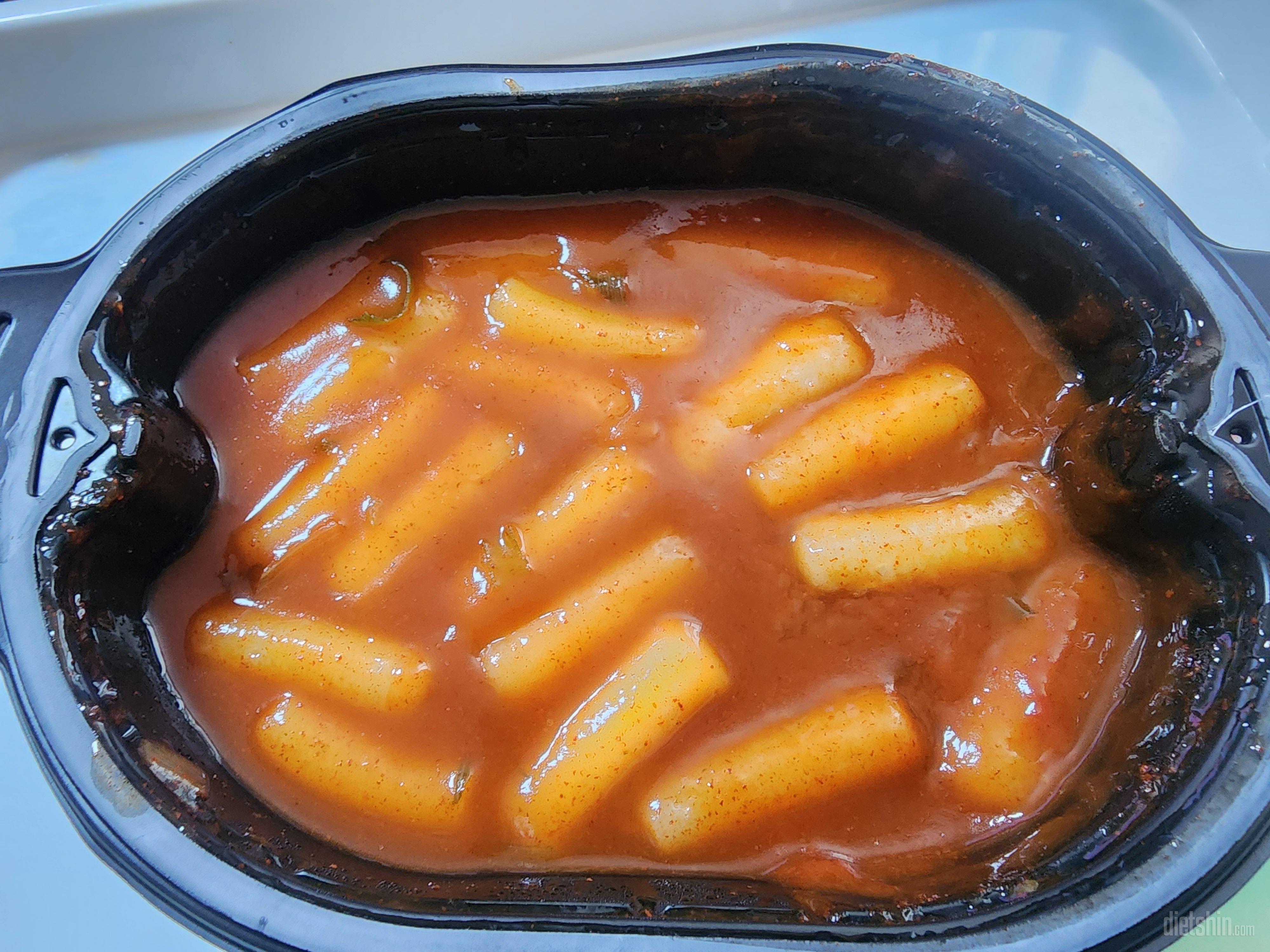 시중 떡볶이와 맛이 같고
조리방법도