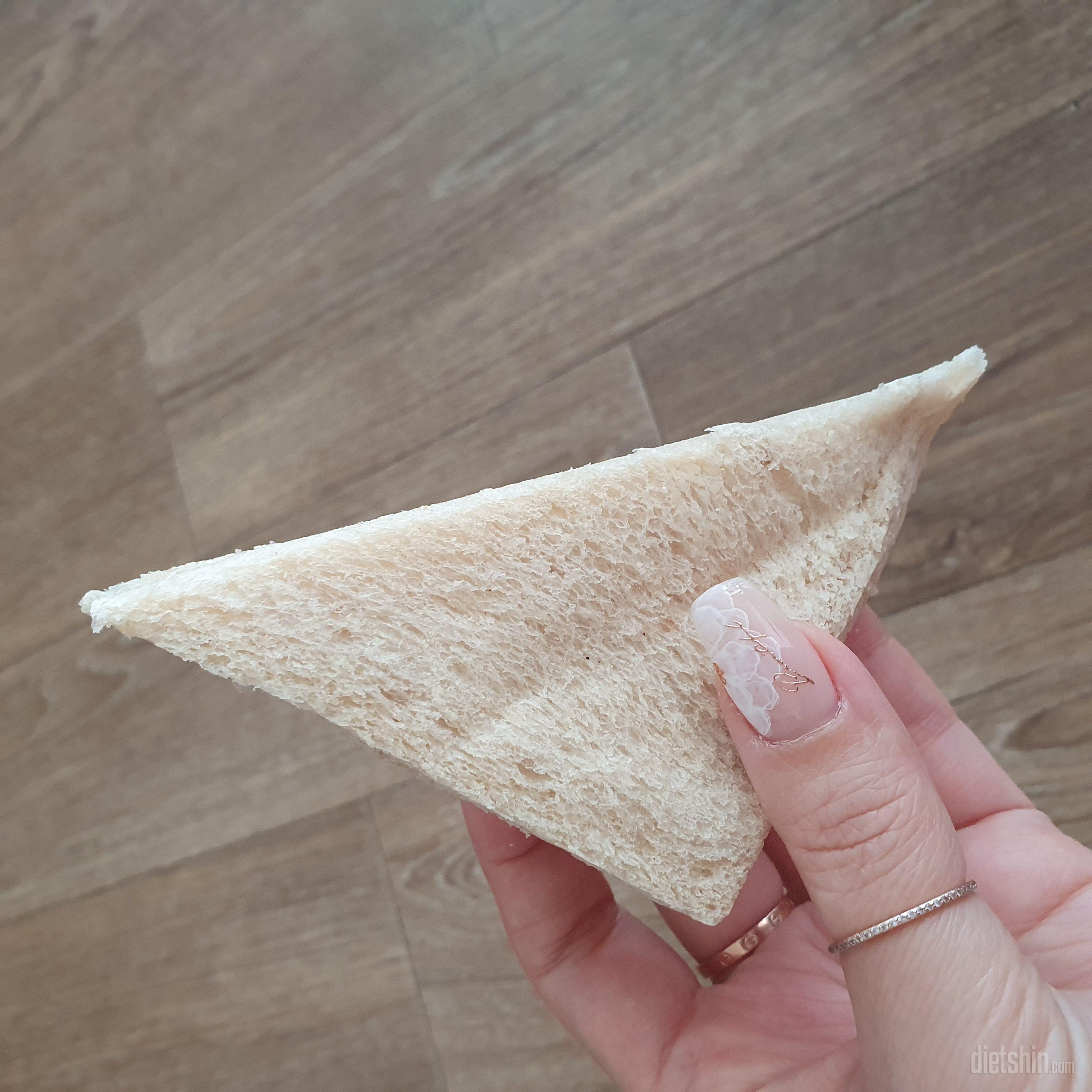 배송 받자마자 라즈베리 먹었는데  일