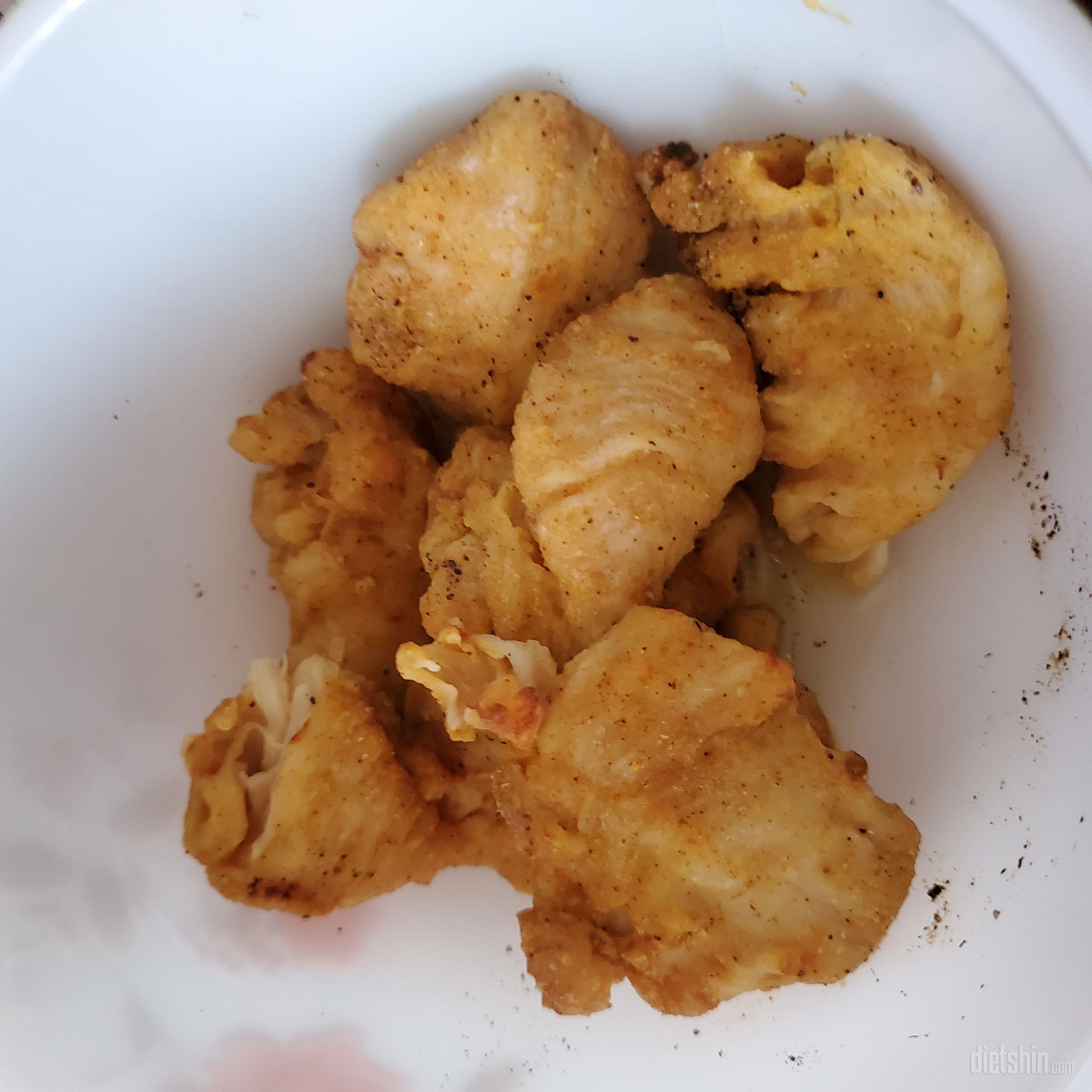 닭고기살이 아주 약간 질긴 느낌이지만