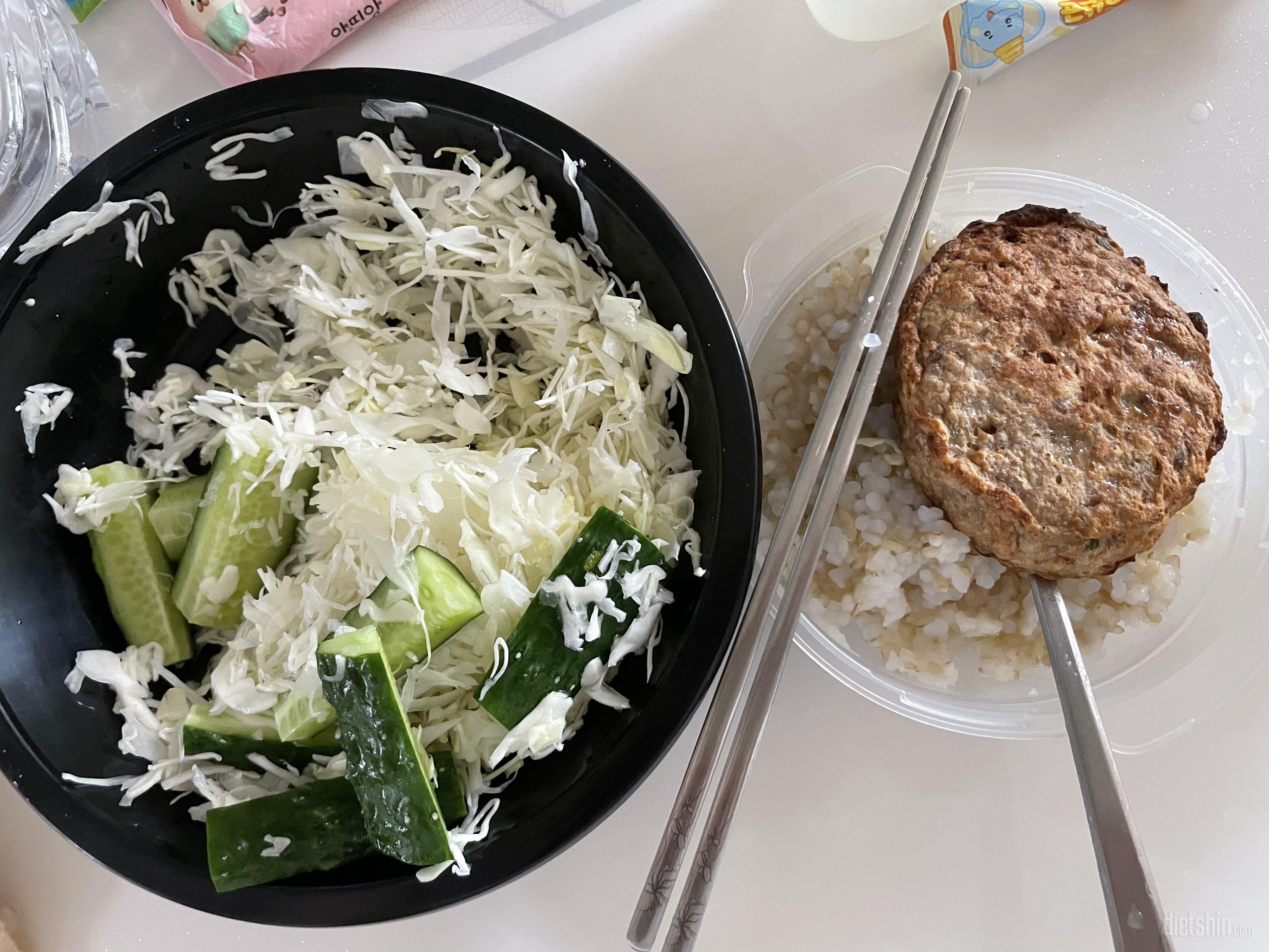 두툼하니 에후에 돌려먹는데 맛있어용