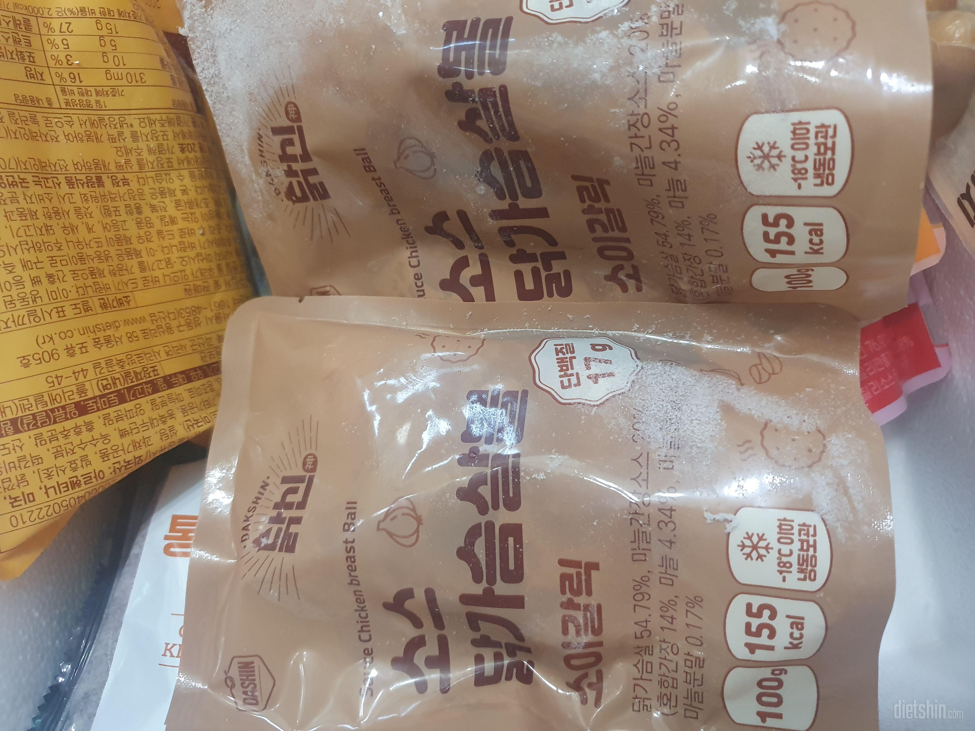 부드럽고 소스맛도 넘 좋아요.