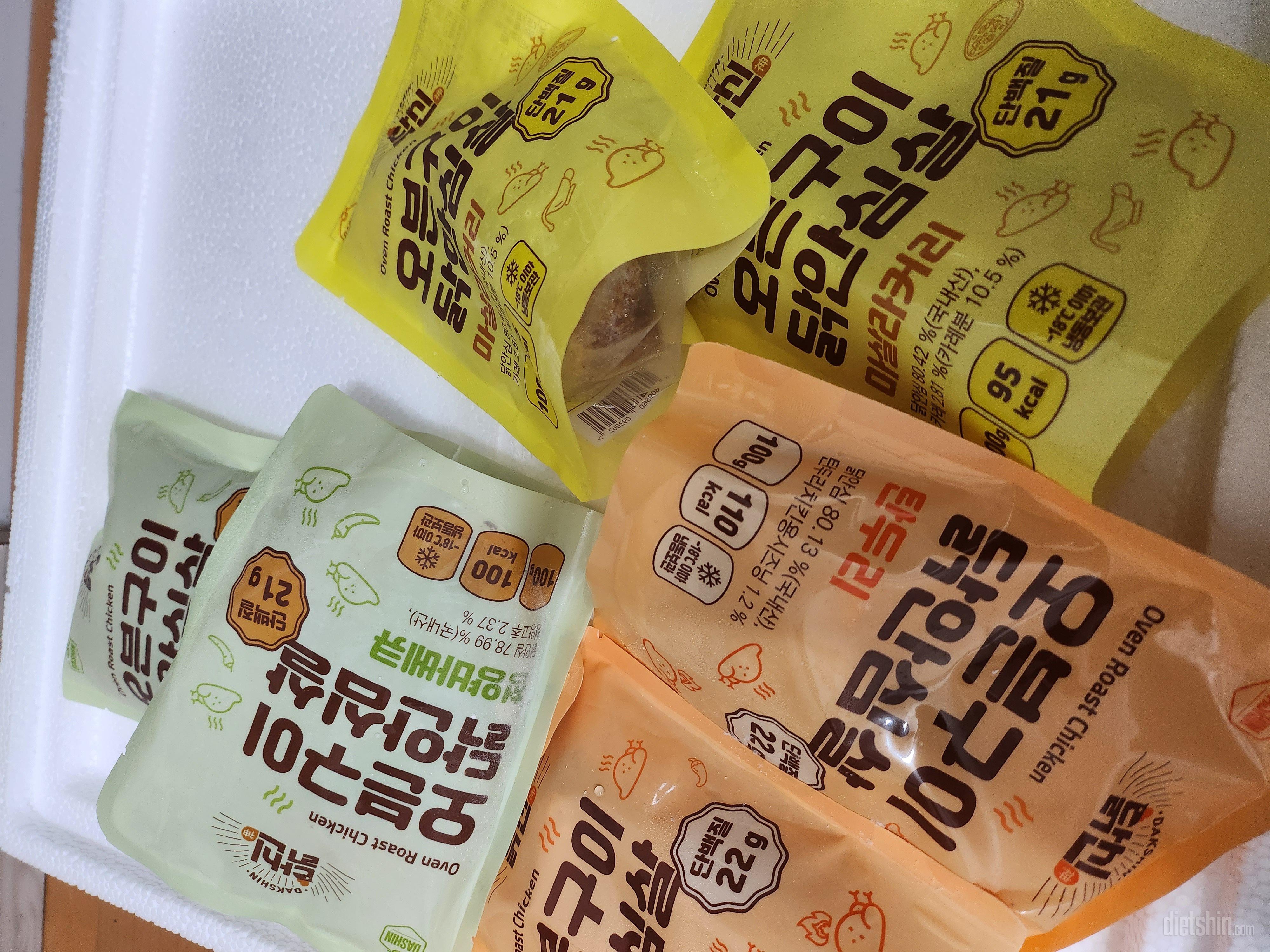 닭가슴살보다 훨씬 촉촉해서 자주 주문