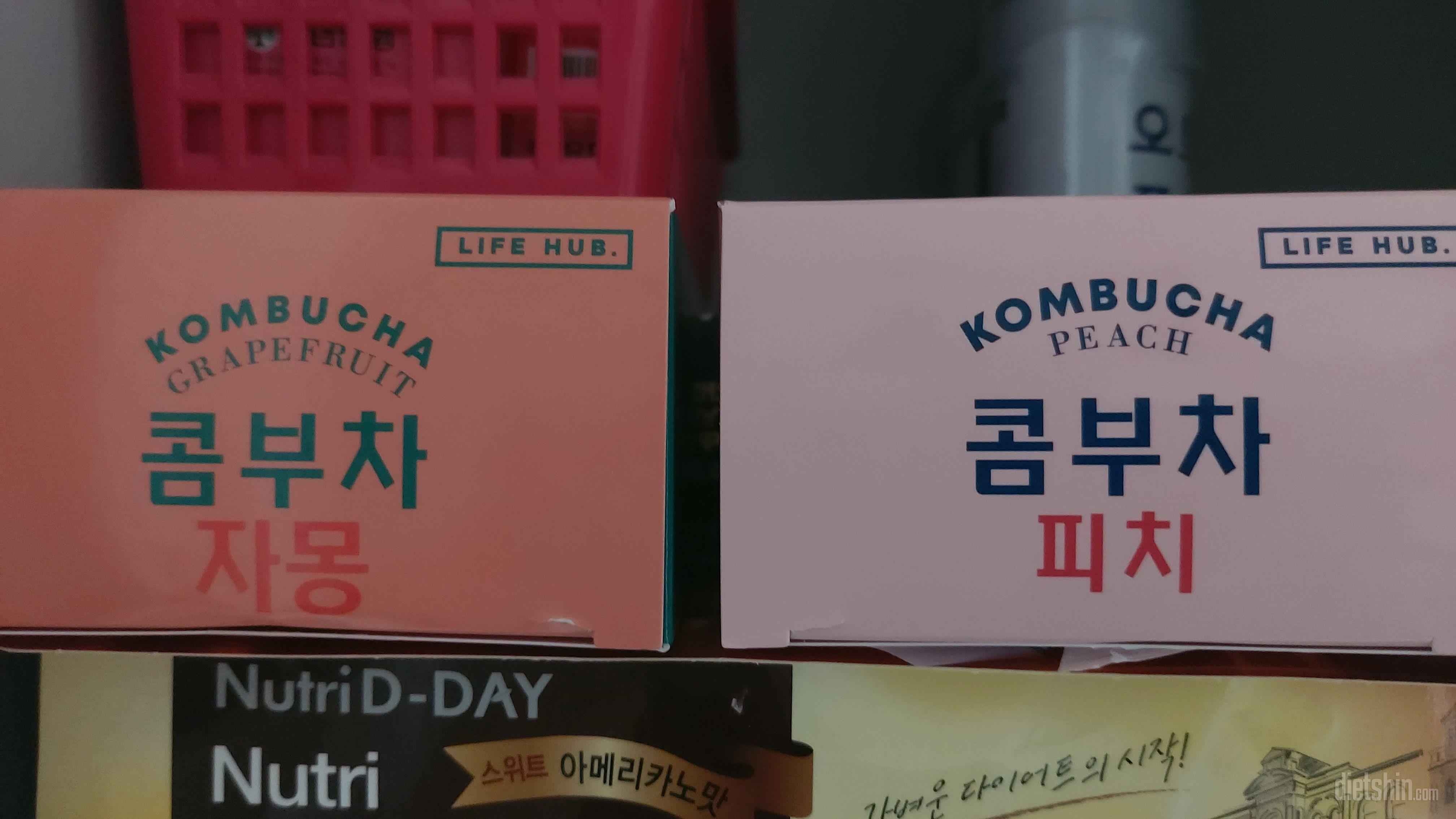 물에 가루를 털어넣는 순간~~타다닥