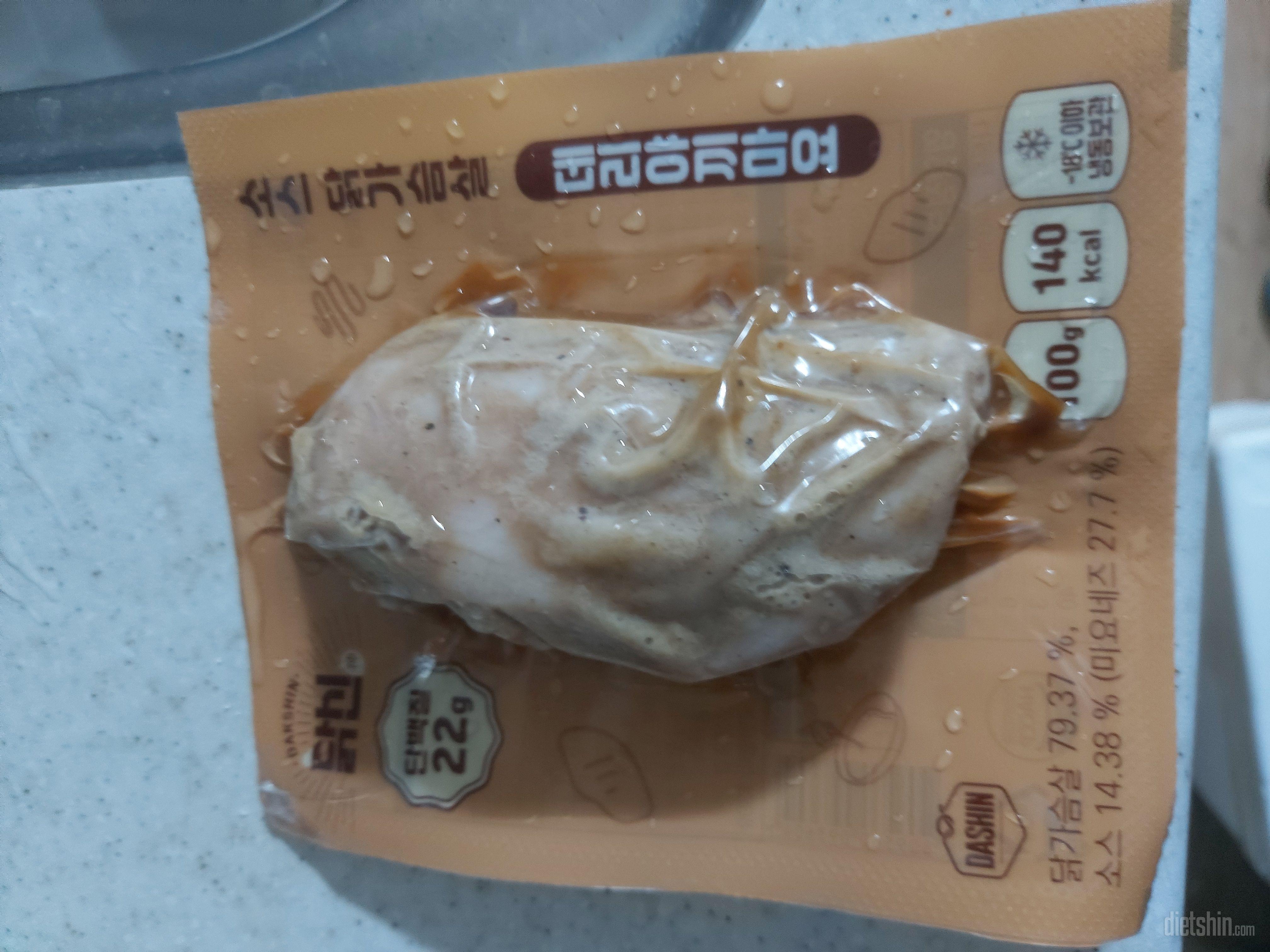 육질이 부드럽고, 대체로 양념도 맛나