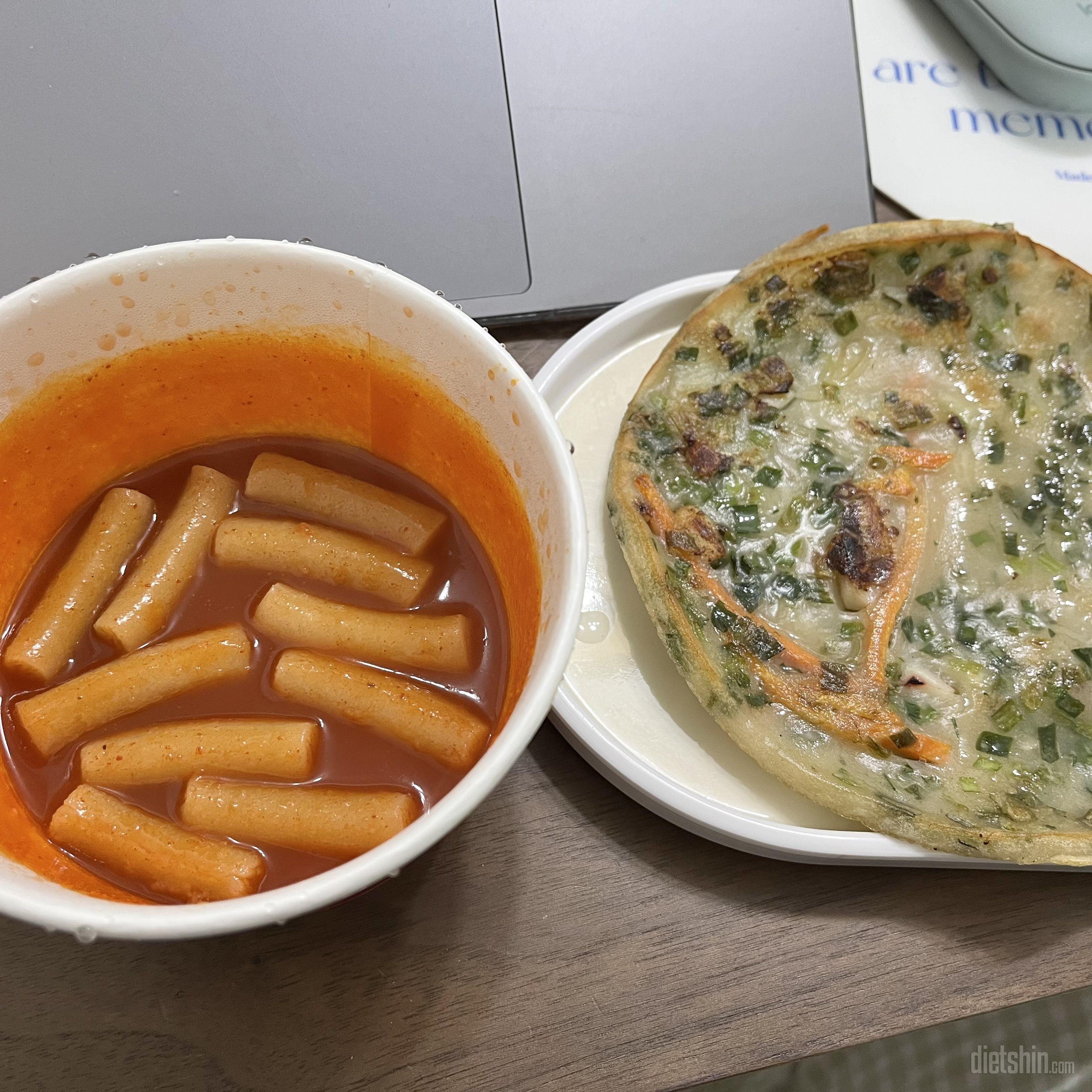 속세 음식이랑 맛 똑같아요 더 맛있는