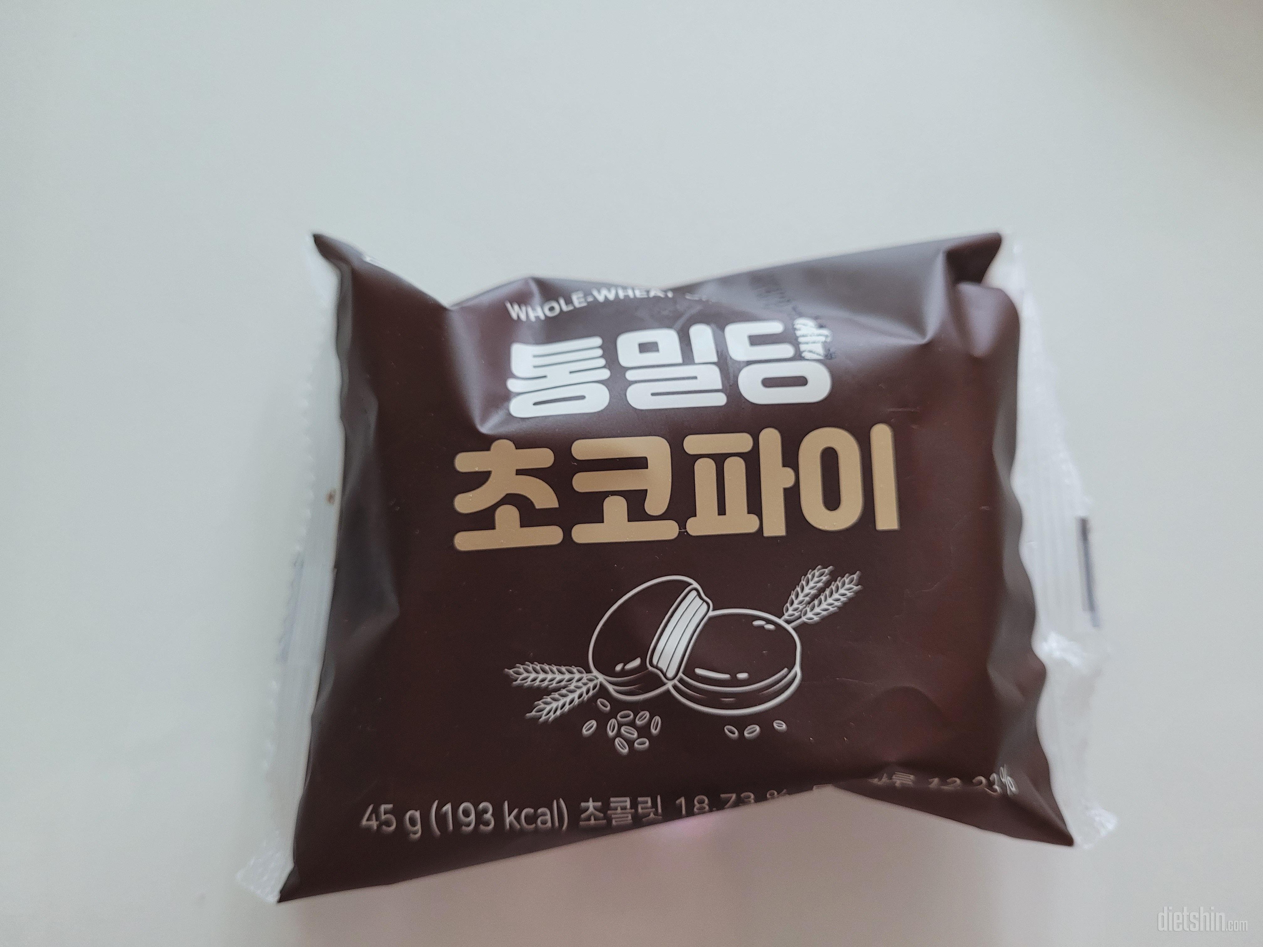 냉동실보관이라고 되어있는데 바로 꺼내