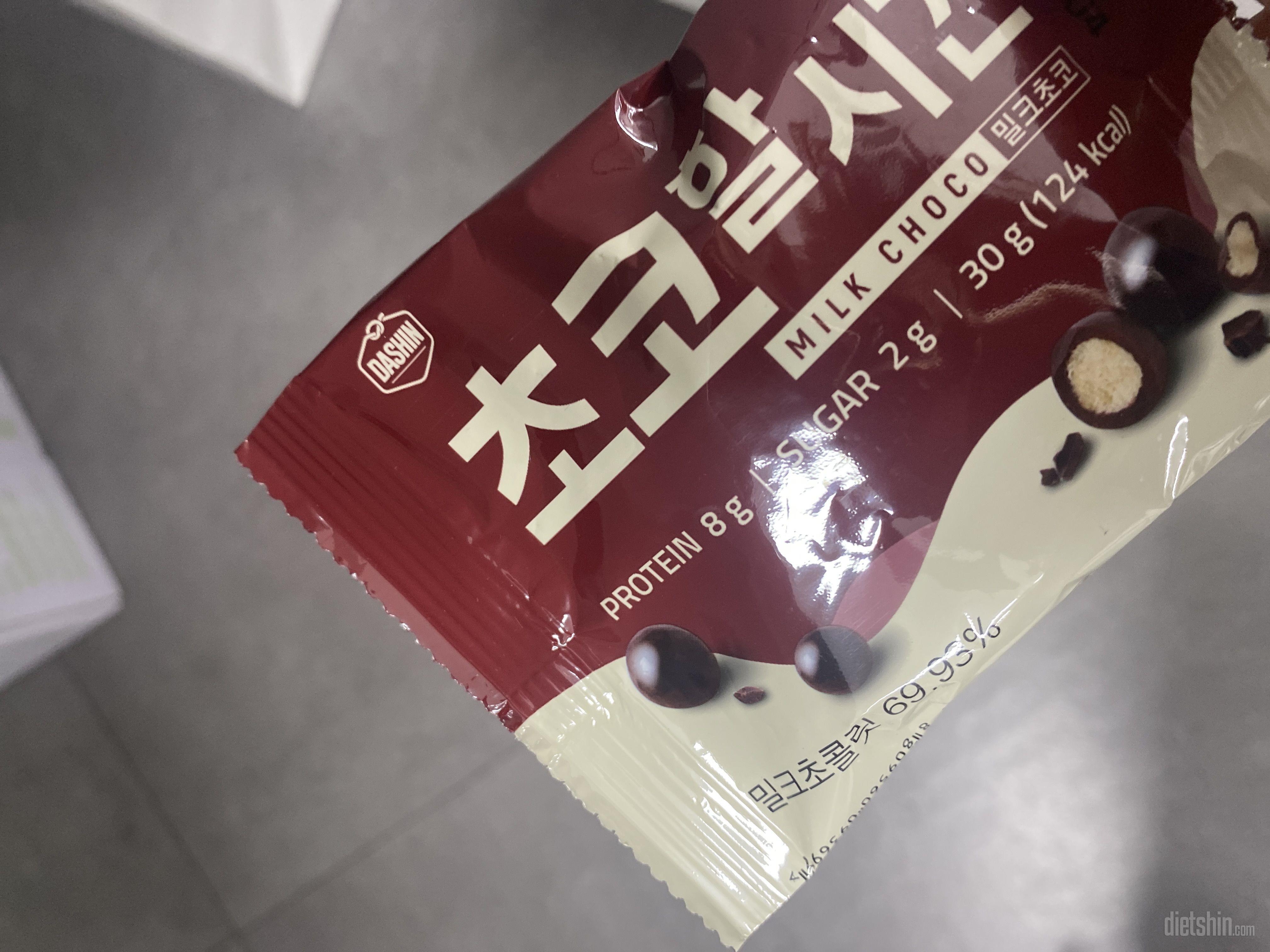 일반초콜릿보단 좋을거같단기대에
비싸