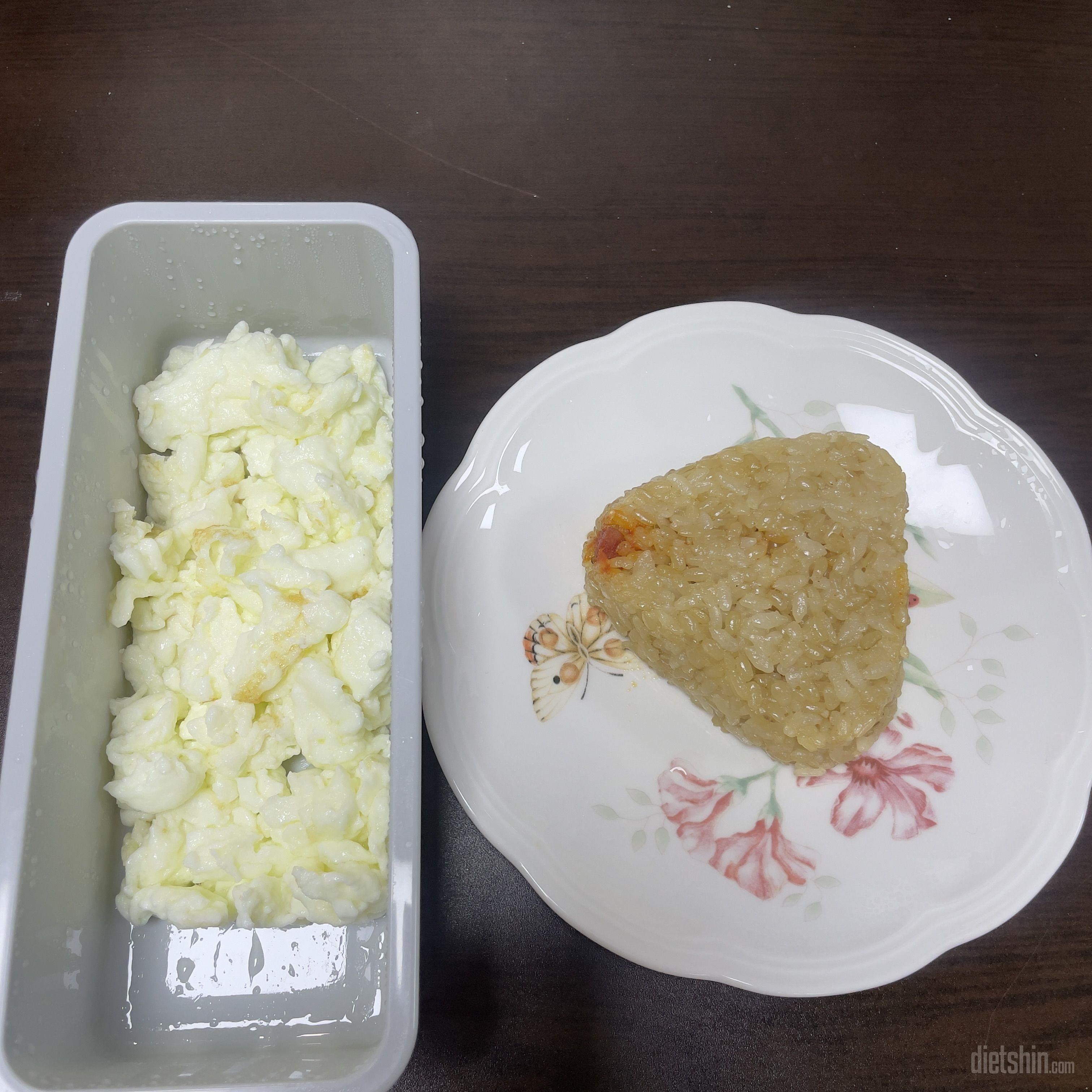 냉동 주먹밥이 이렇게 맛있을 일~~?