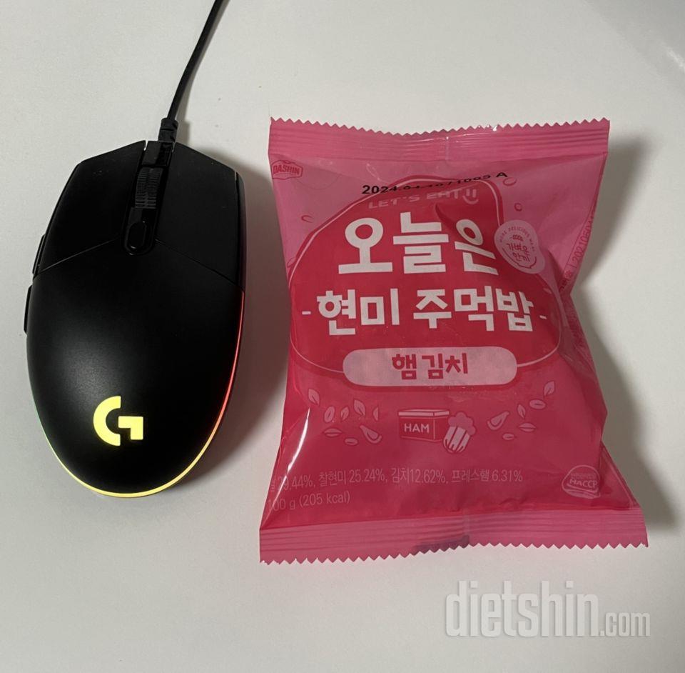 크기는 작지만 맛있어요! 토핑이 쬐끔