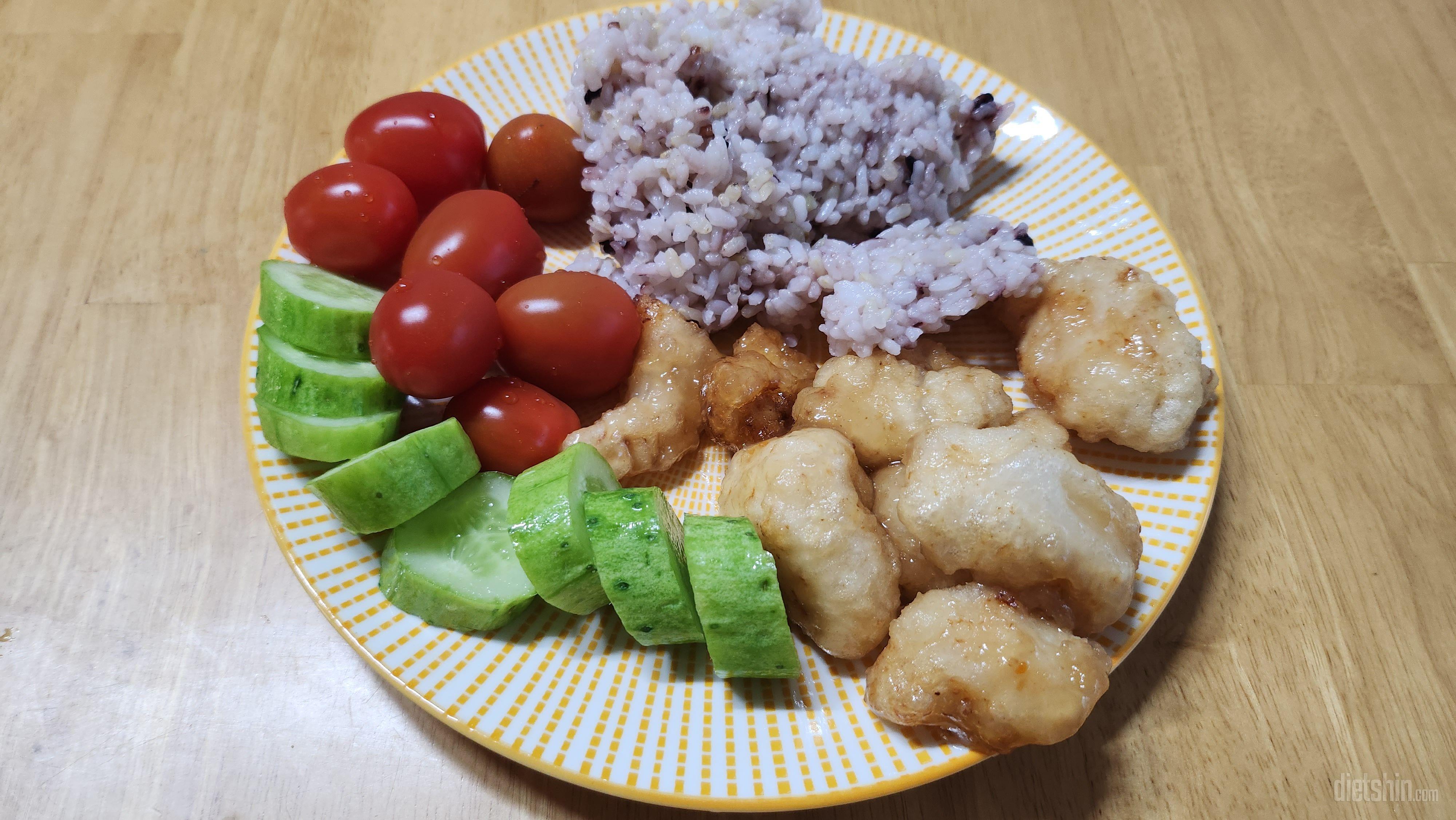 맛있어요^^ 도시락싸는데 간편하게 준