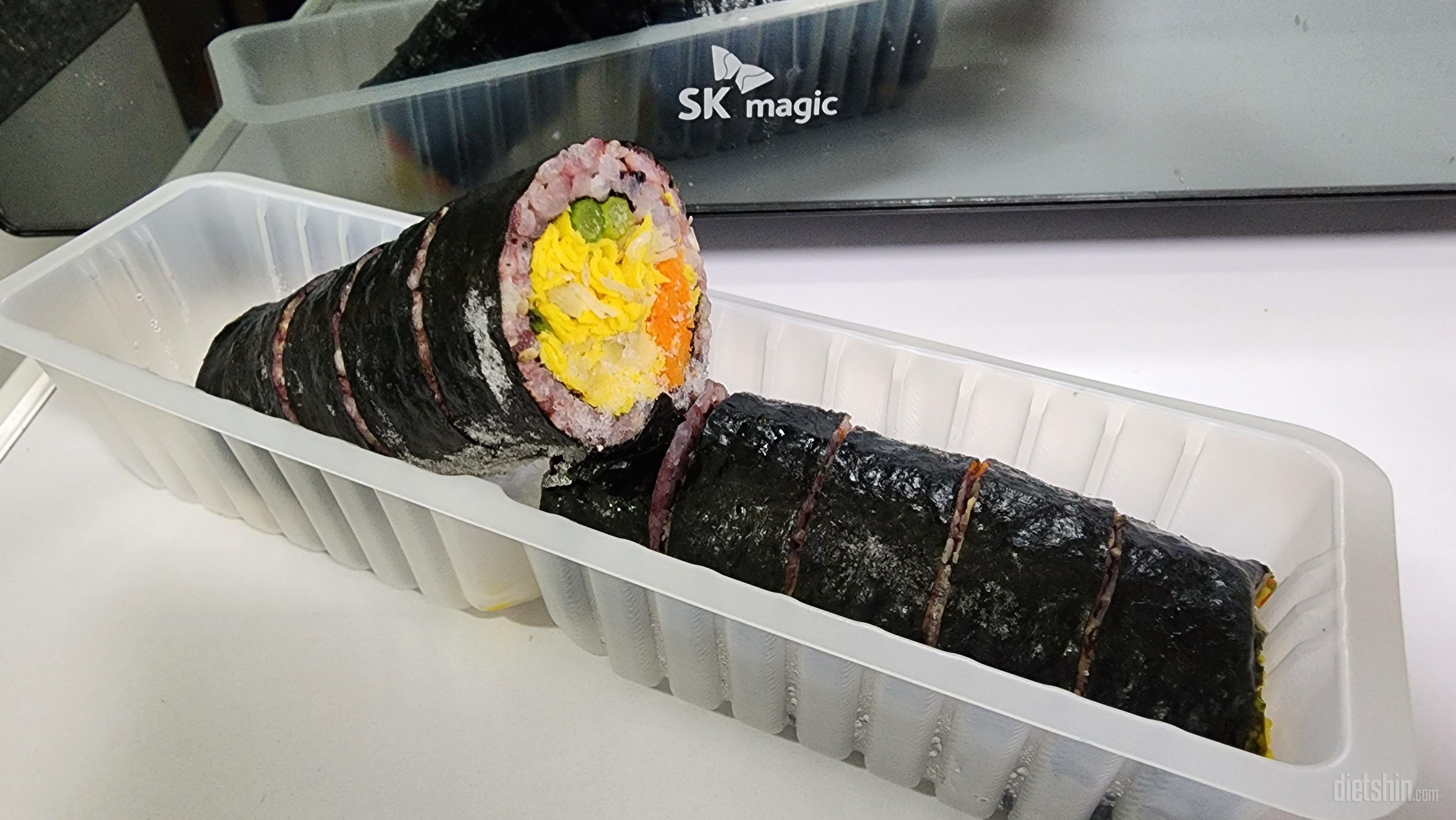 나름 맛있게 먹었어요 어차피 일반김밥