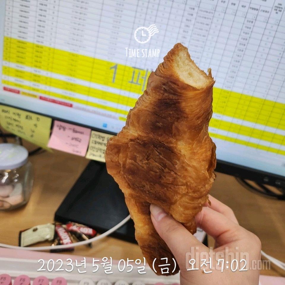 05월 05일( 아침식사 355kcal)