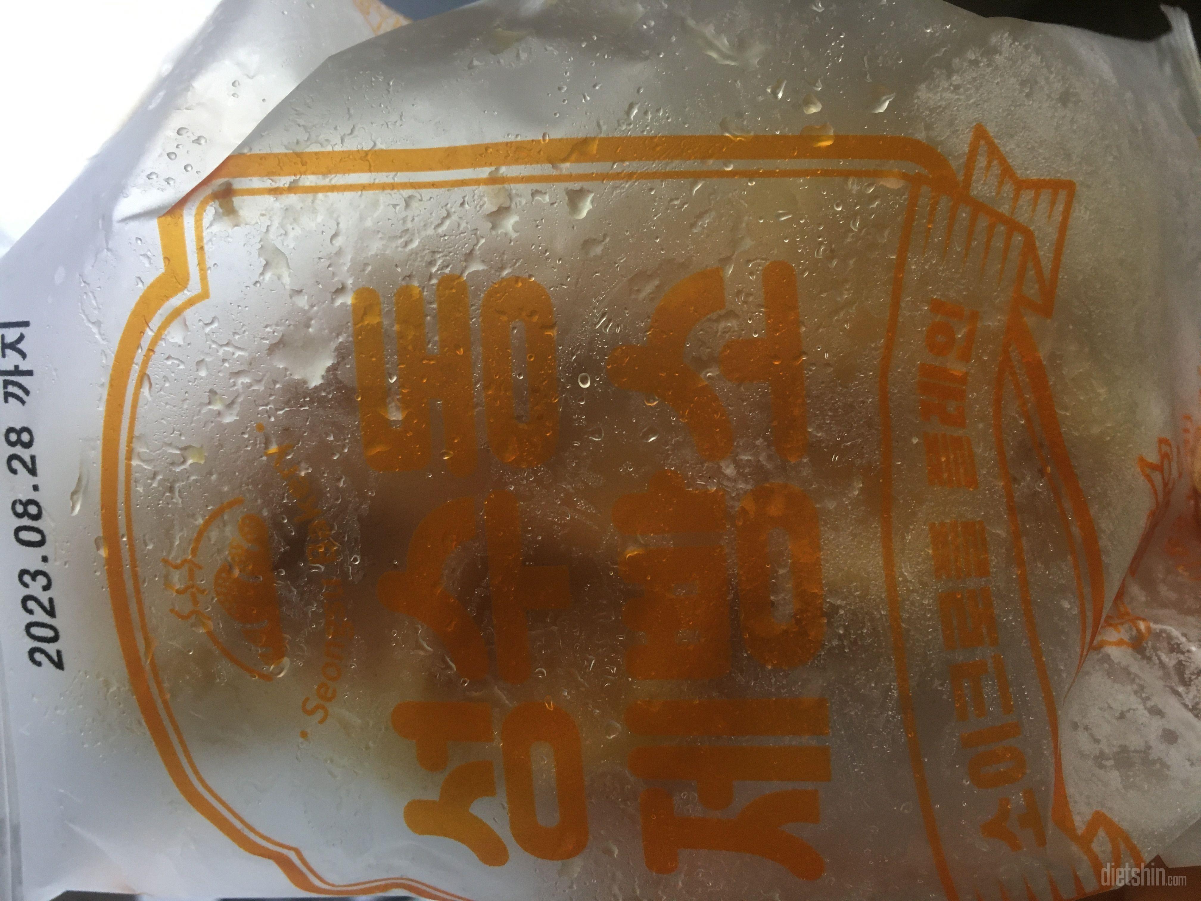 재구매입니다.
밀가루랑 동일한 맛이