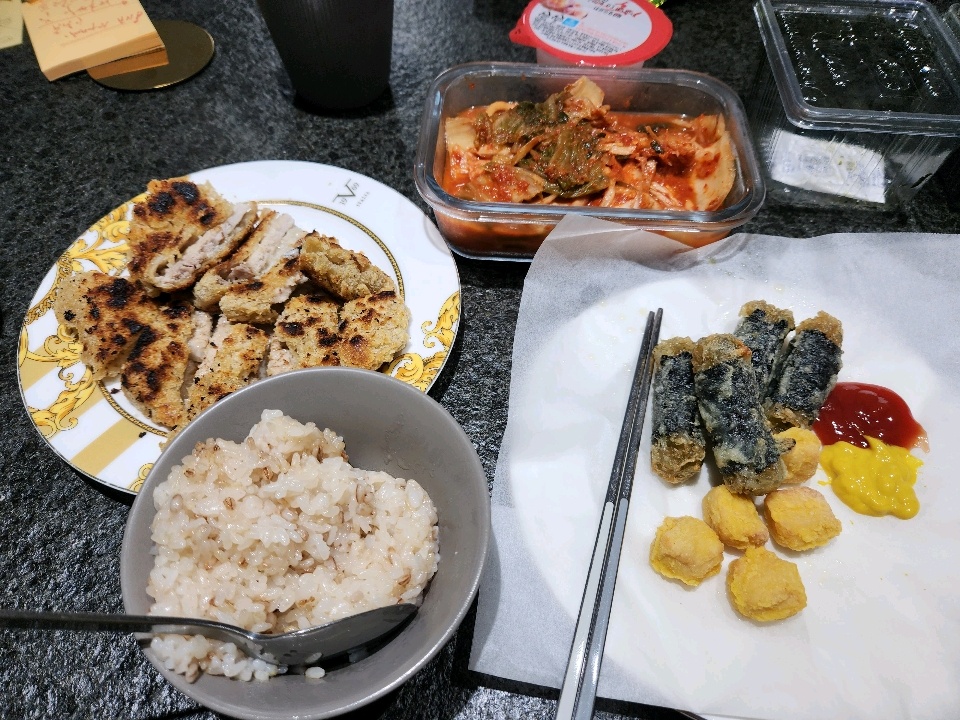 05월 14일( 저녁식사 1064kcal)