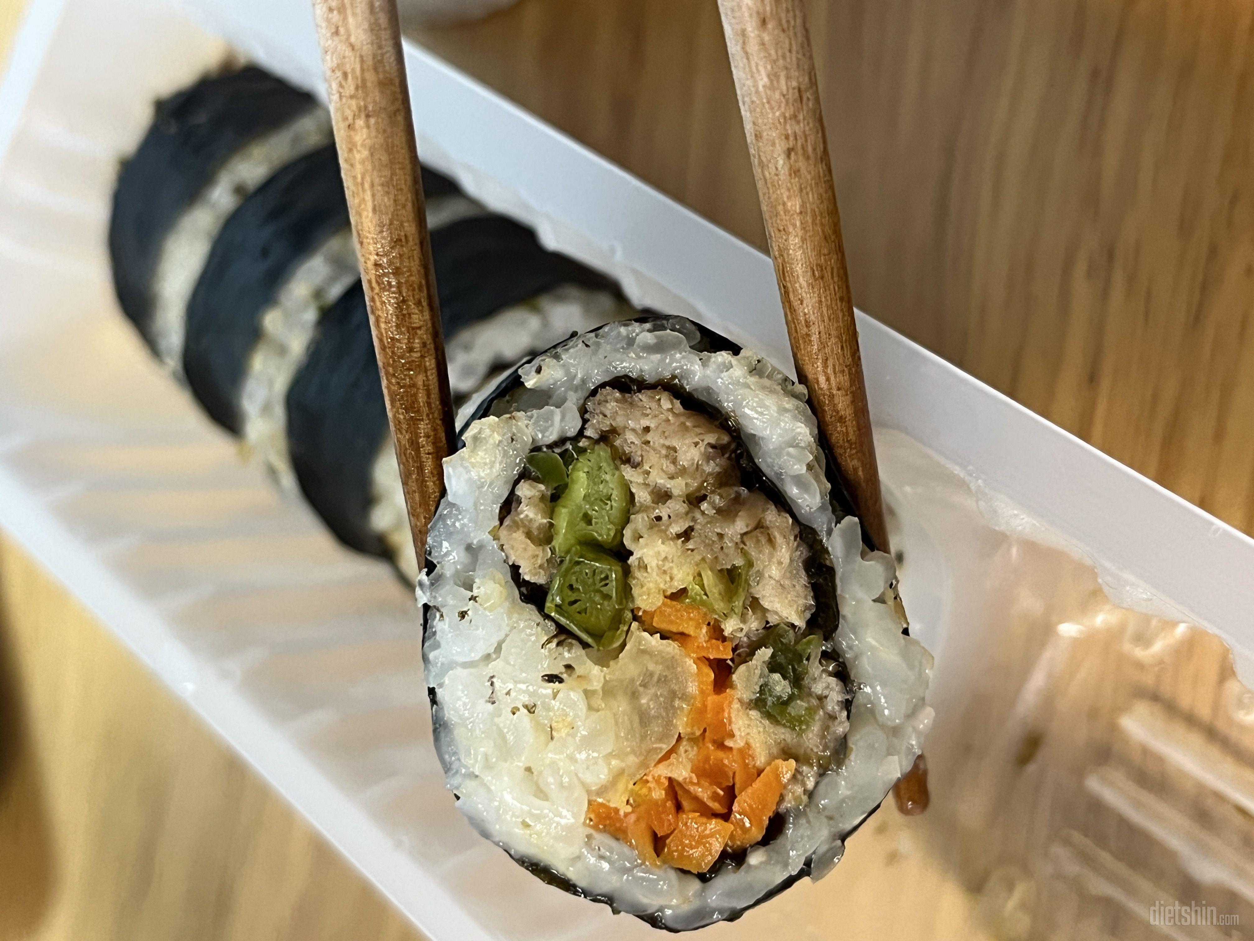 사진은 땡초김밥이에요! 입맛이 예민하