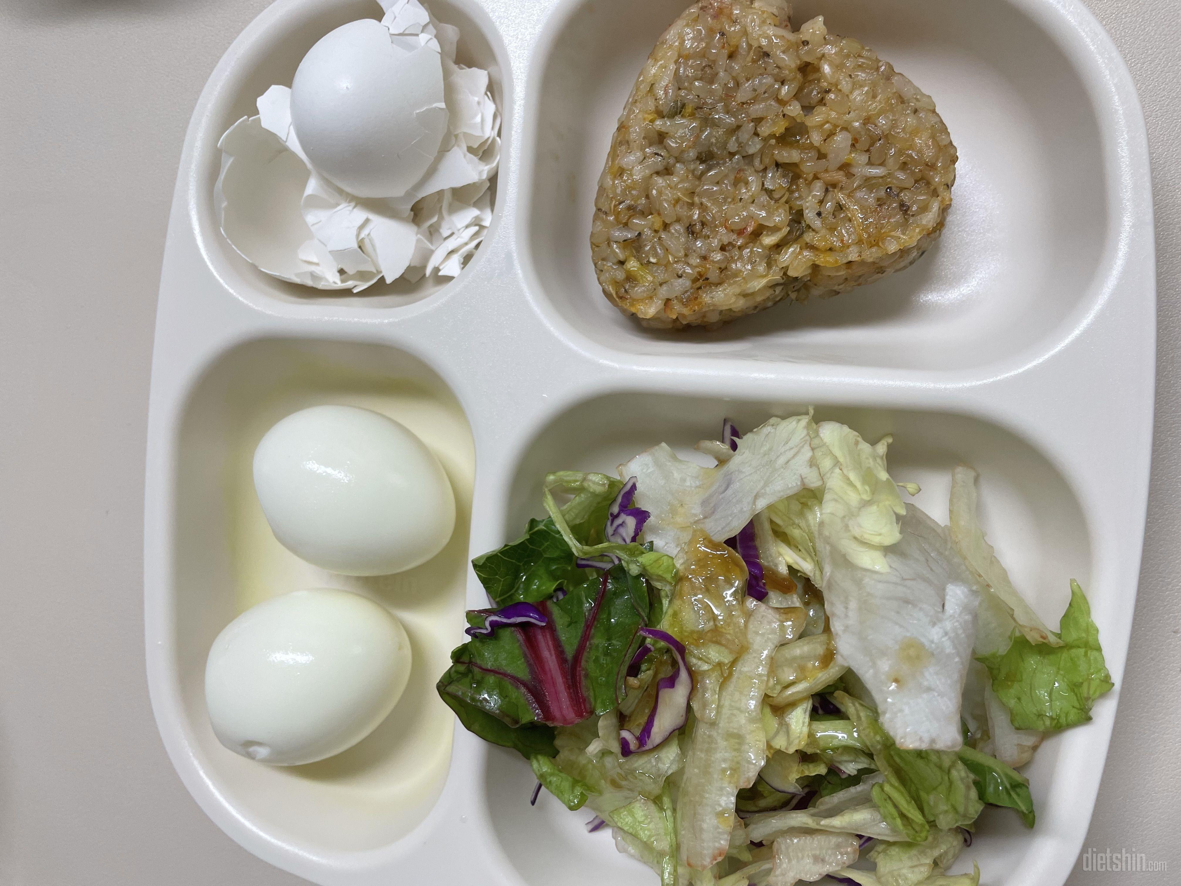 주먹밥중에 곤약김치치즈가 제일 맛있어