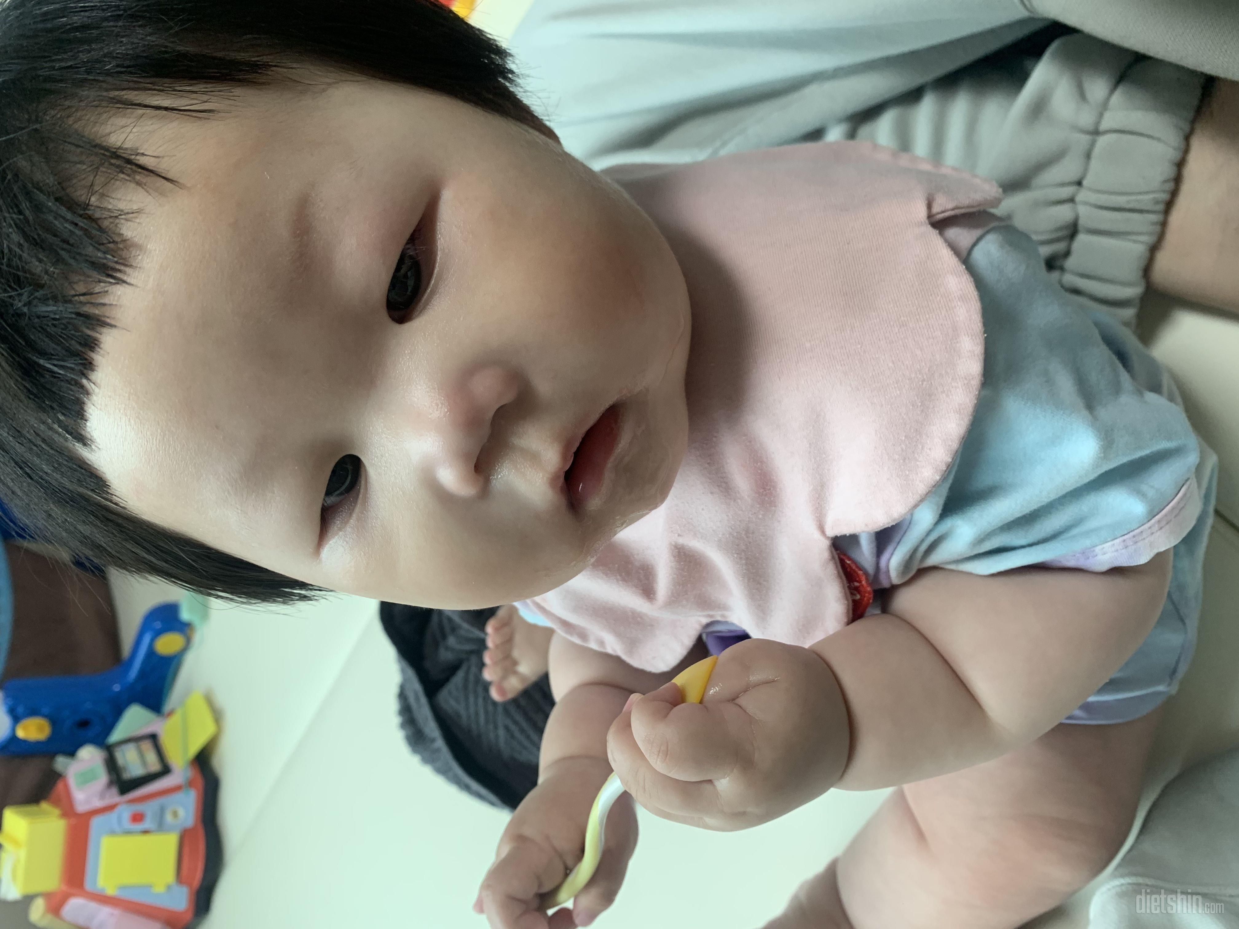 작을거라 생각하긴 했지만 엄청 작네요