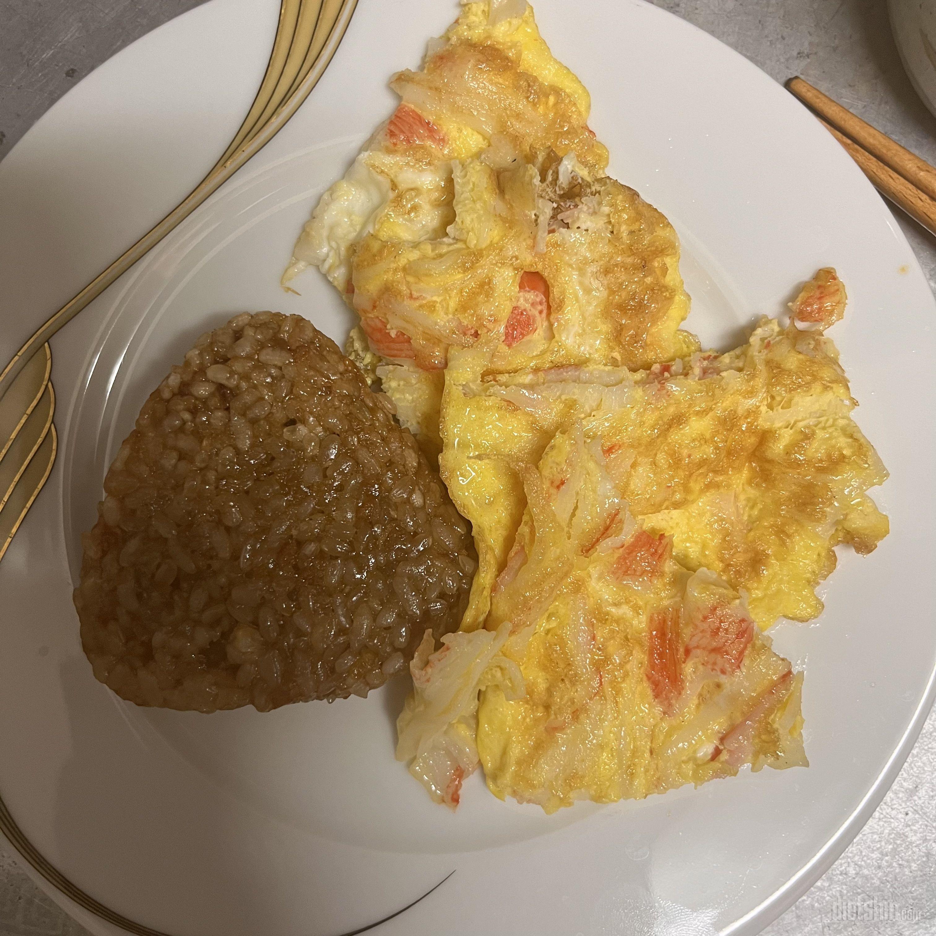 애기사이즈 삼각주먹밥인데
맛있어요ㅋ