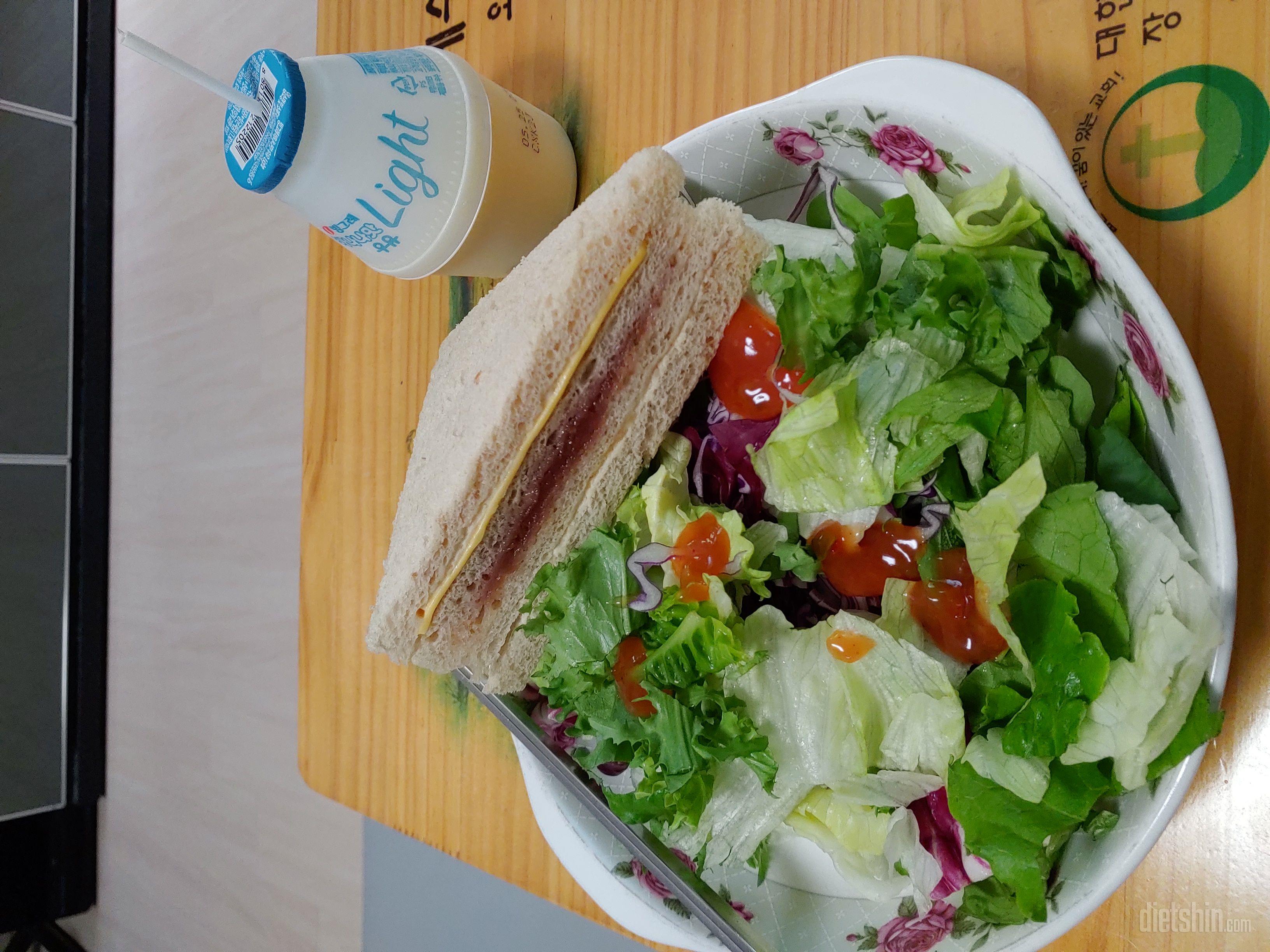 맛이 자극적이지 않고 좋아요~가격도