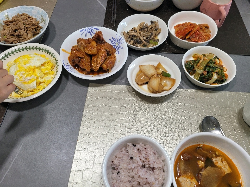 06월 09일( 점심식사 650kcal)