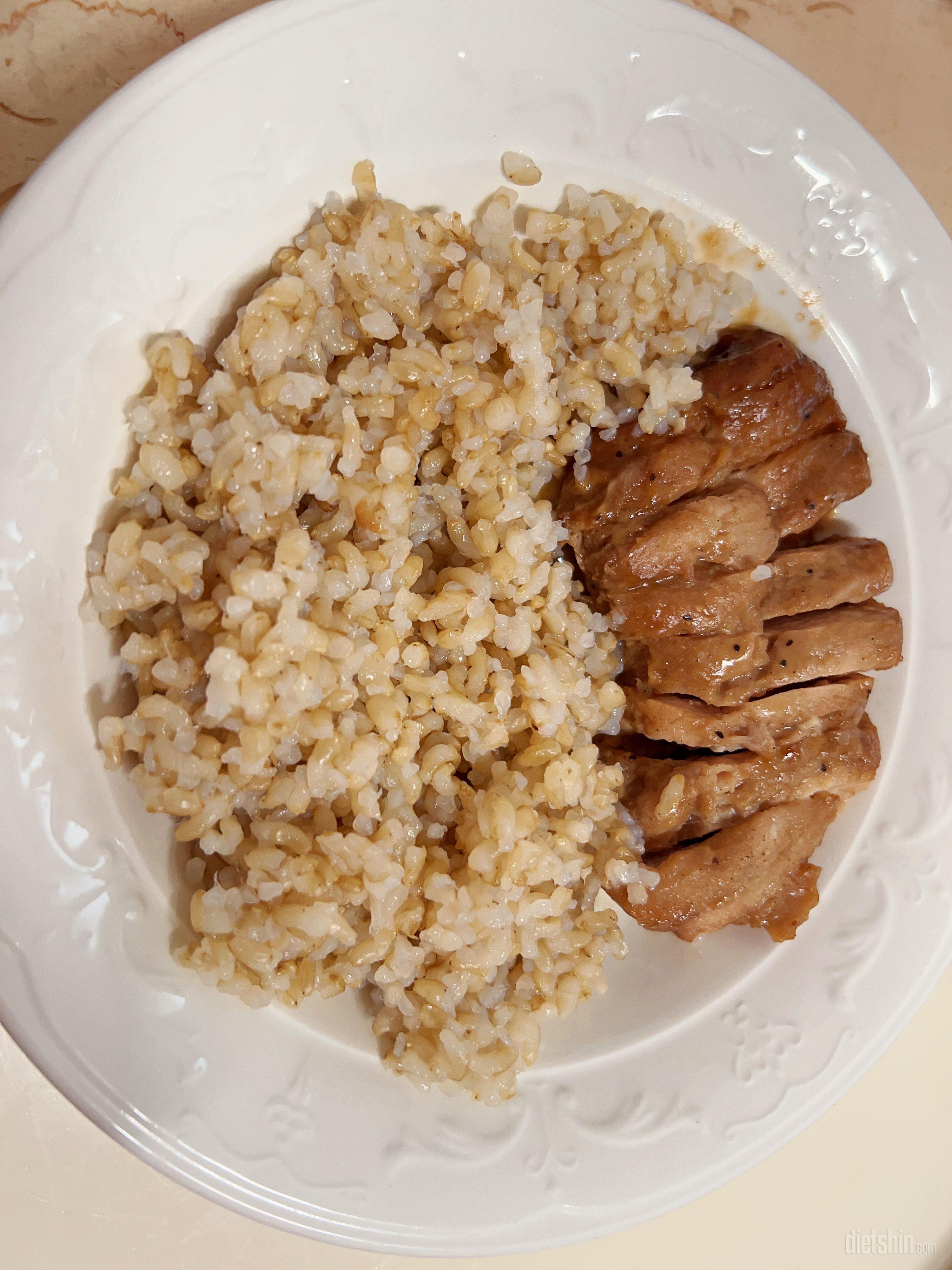 곤약밥이라고 해서 냄새나거나 맛없을까