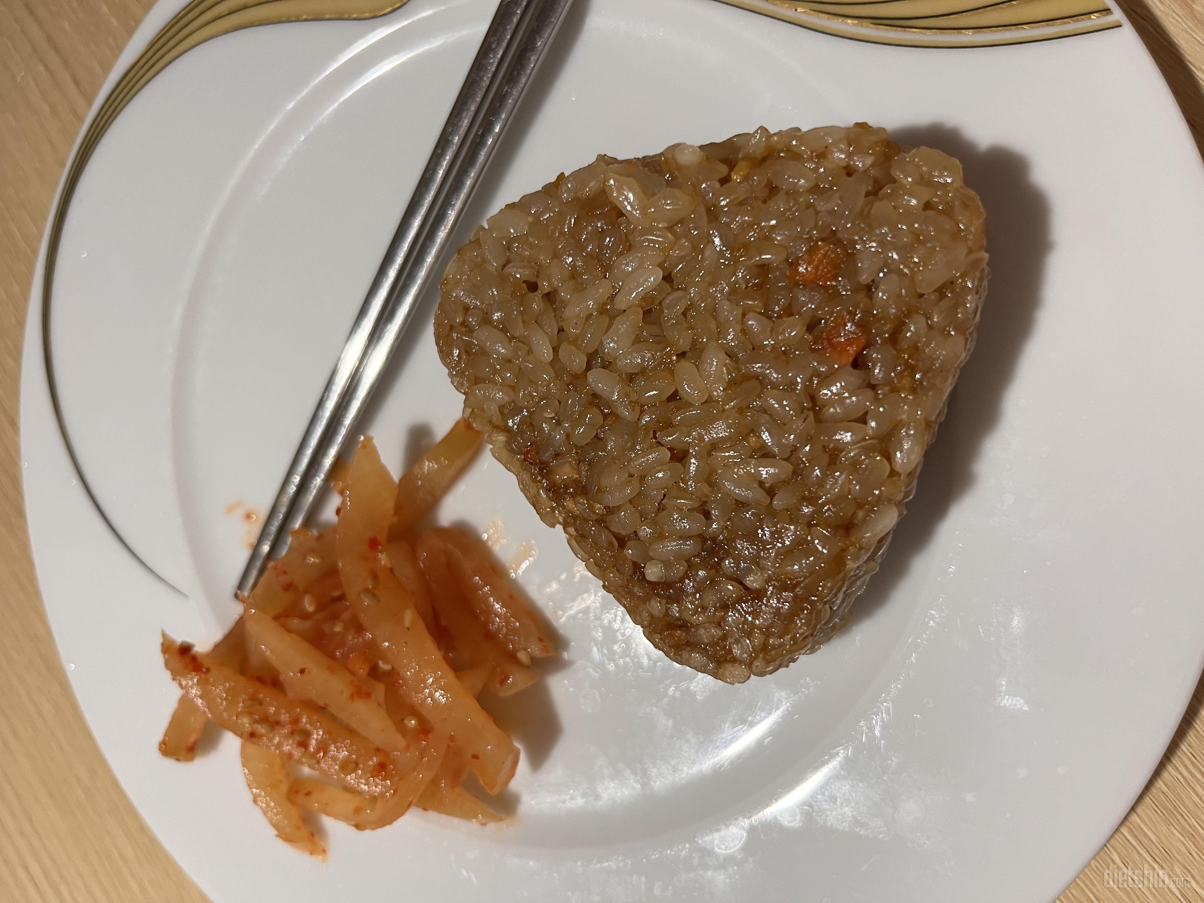 아침에 호다닥 먹기 좋습니다 애기 삼