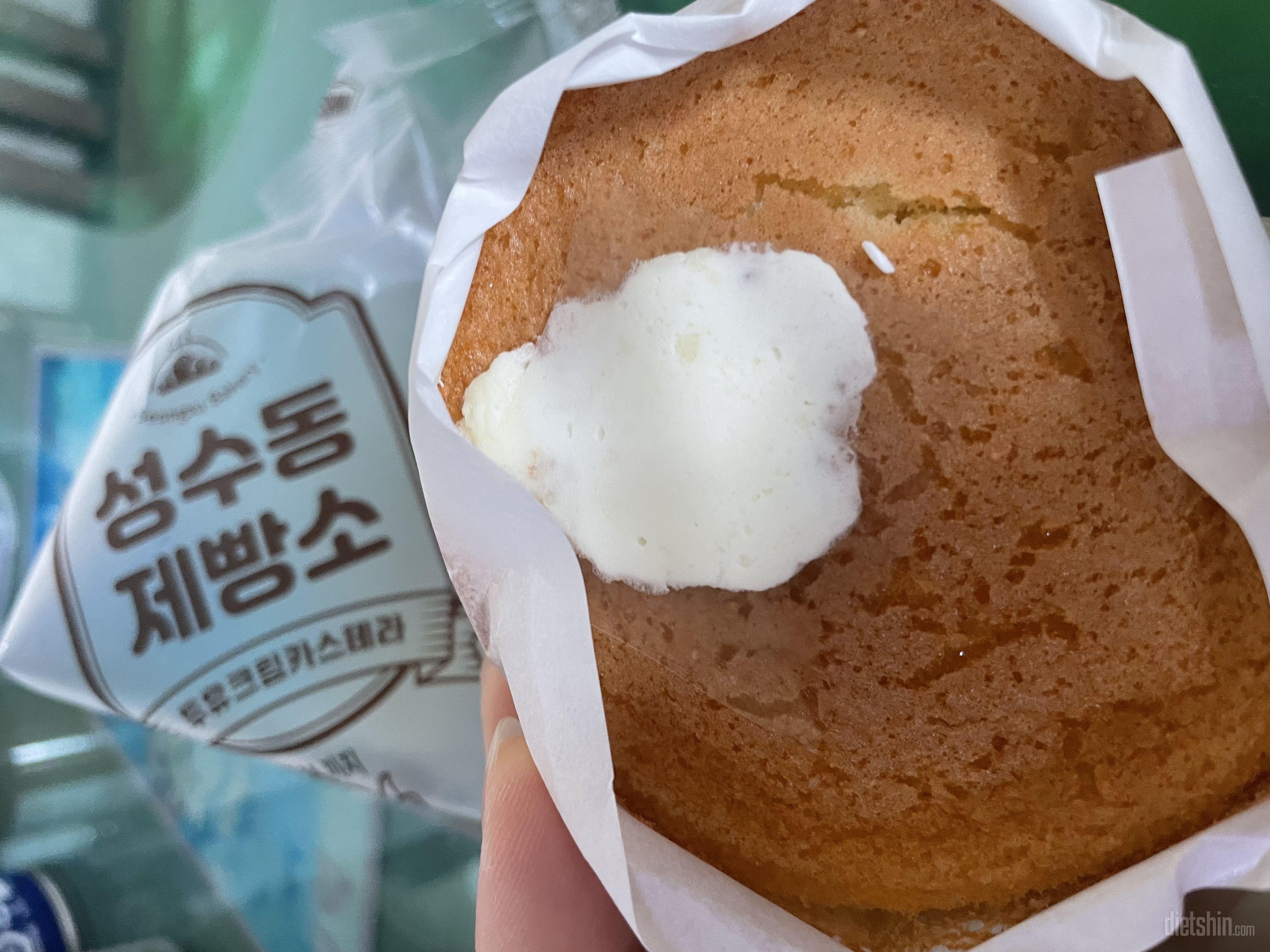 핵마싯음 근데 밑에 옆에 둘다 종이필