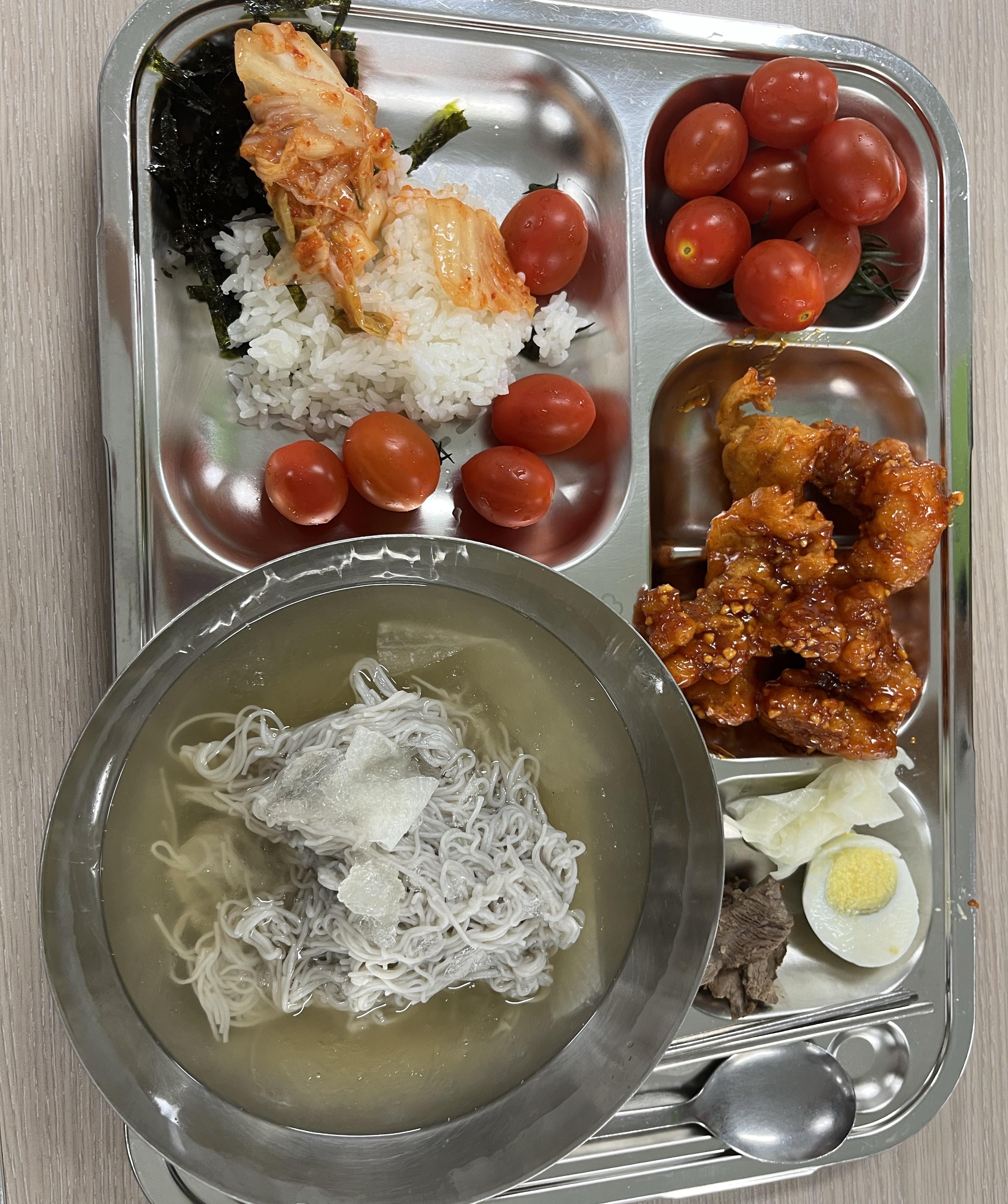 06월 21일(점심 895kcal)