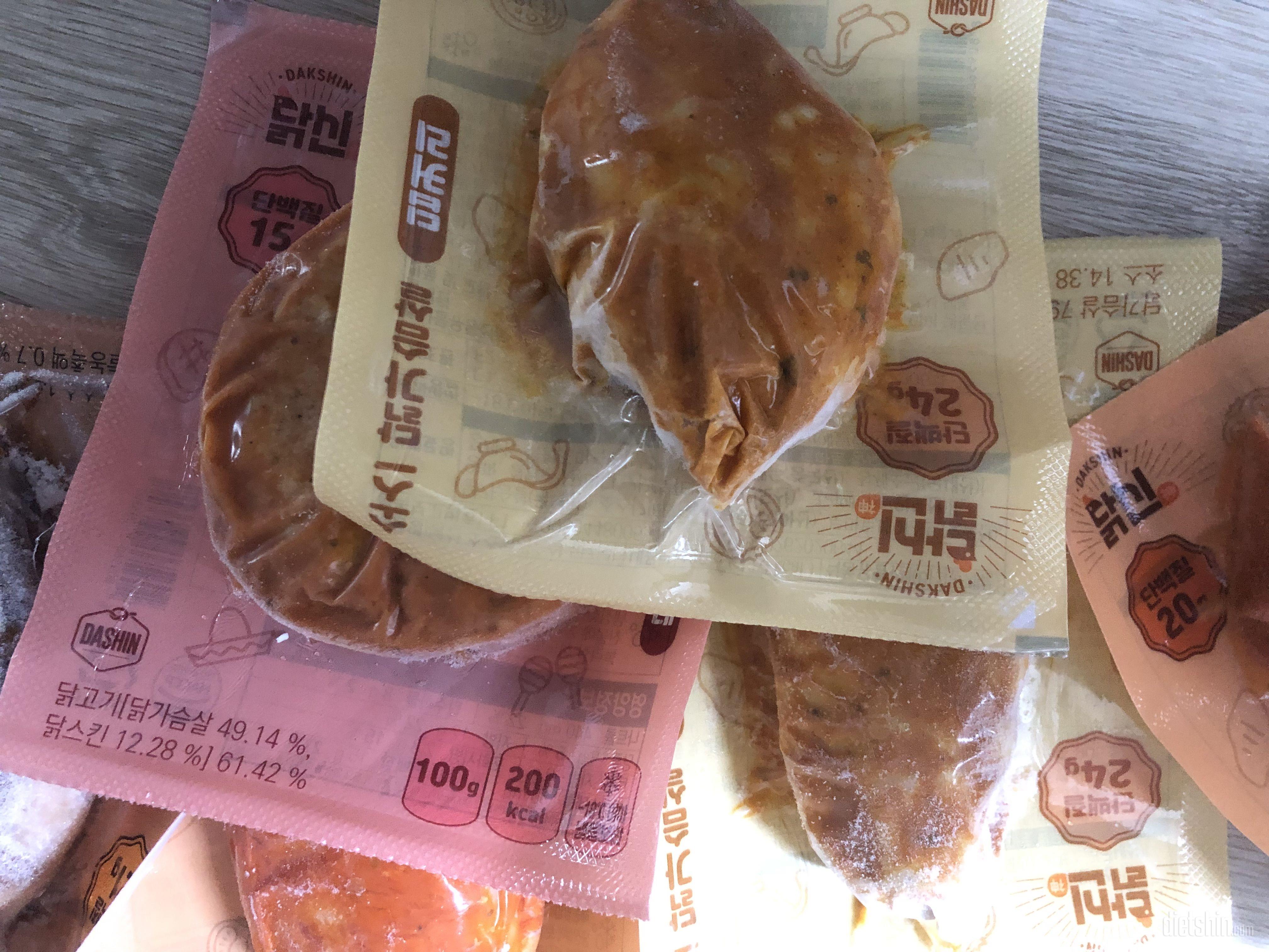 가장 많이 사는 제품이고 볶음밥, 스