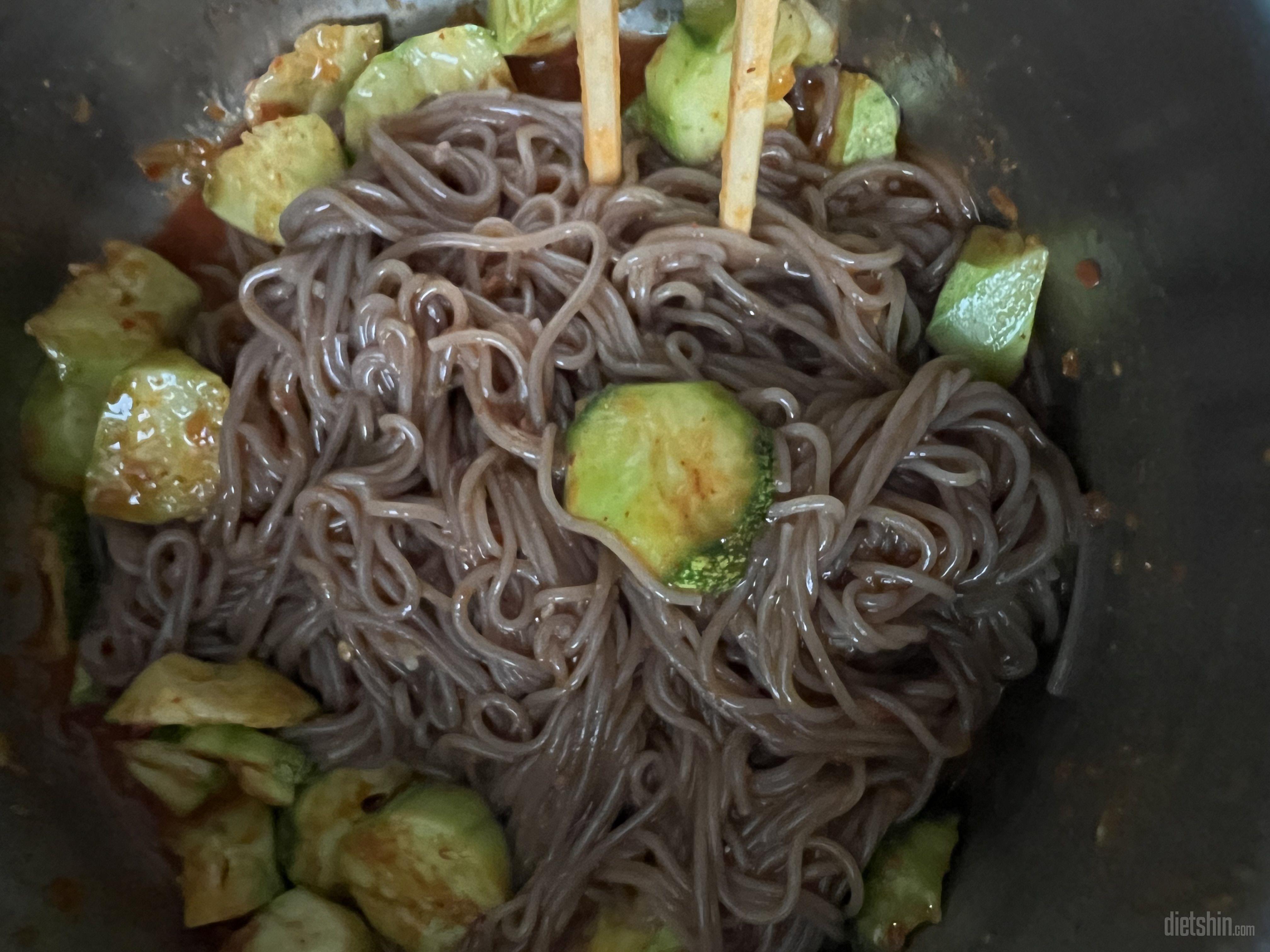 들기름 조금 넣어서 먹음 더맛있어요