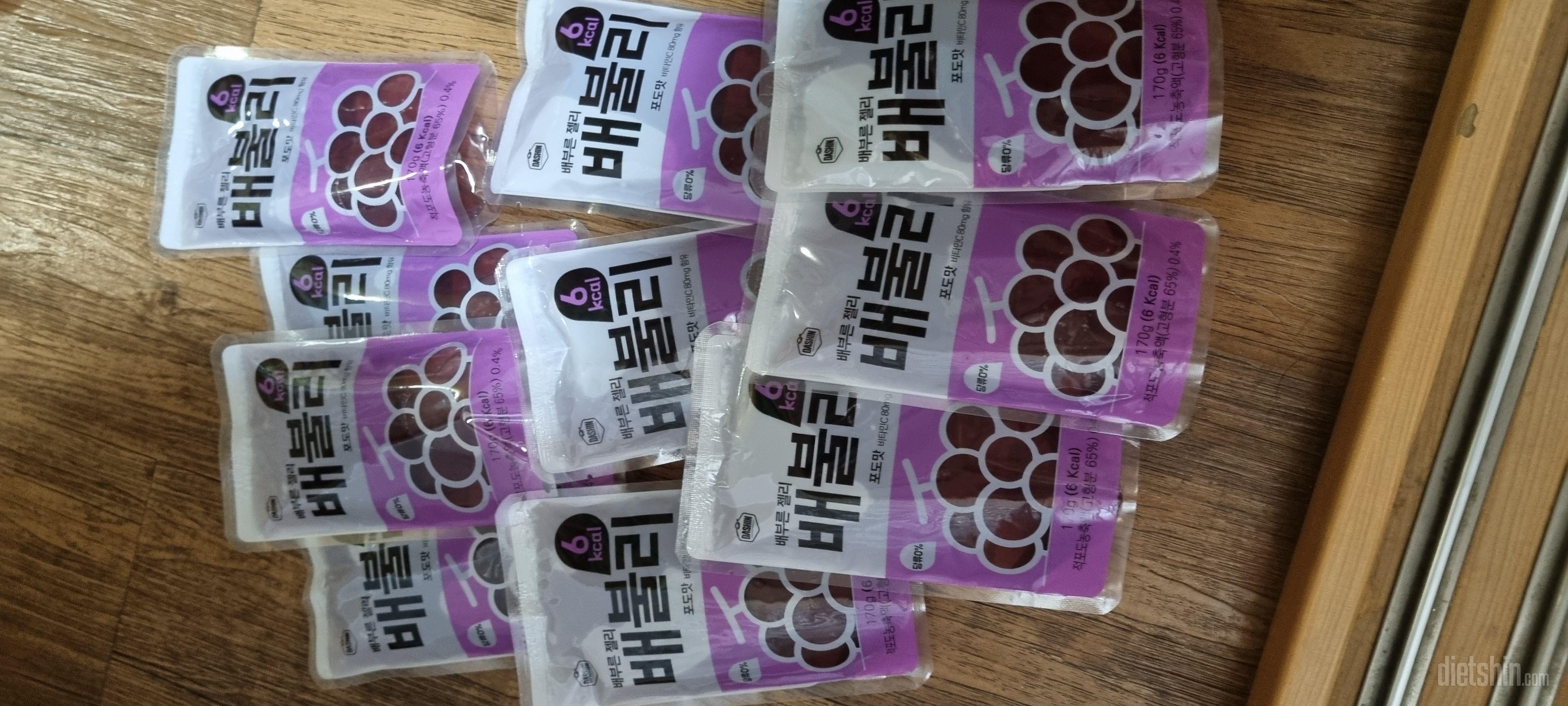 포도맛이고젤리형태라서애들이좋아해요
