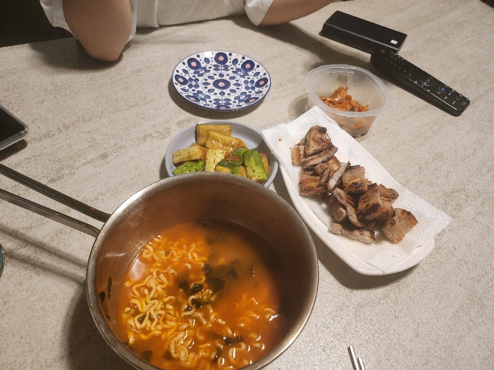 08월 11일( 저녁식사 841kcal)