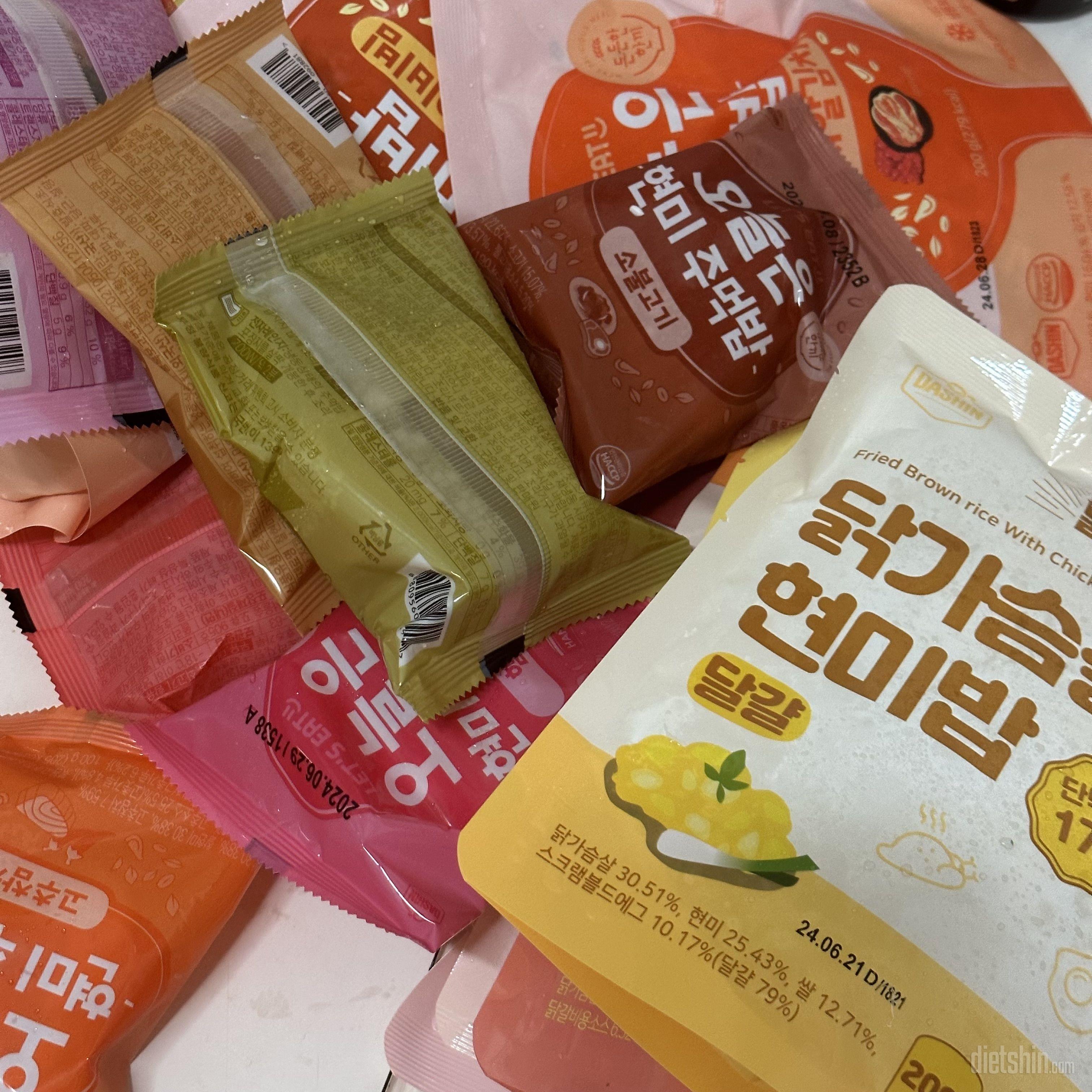 오랜만에 쟁여놧어요! 한개씩 맛별로