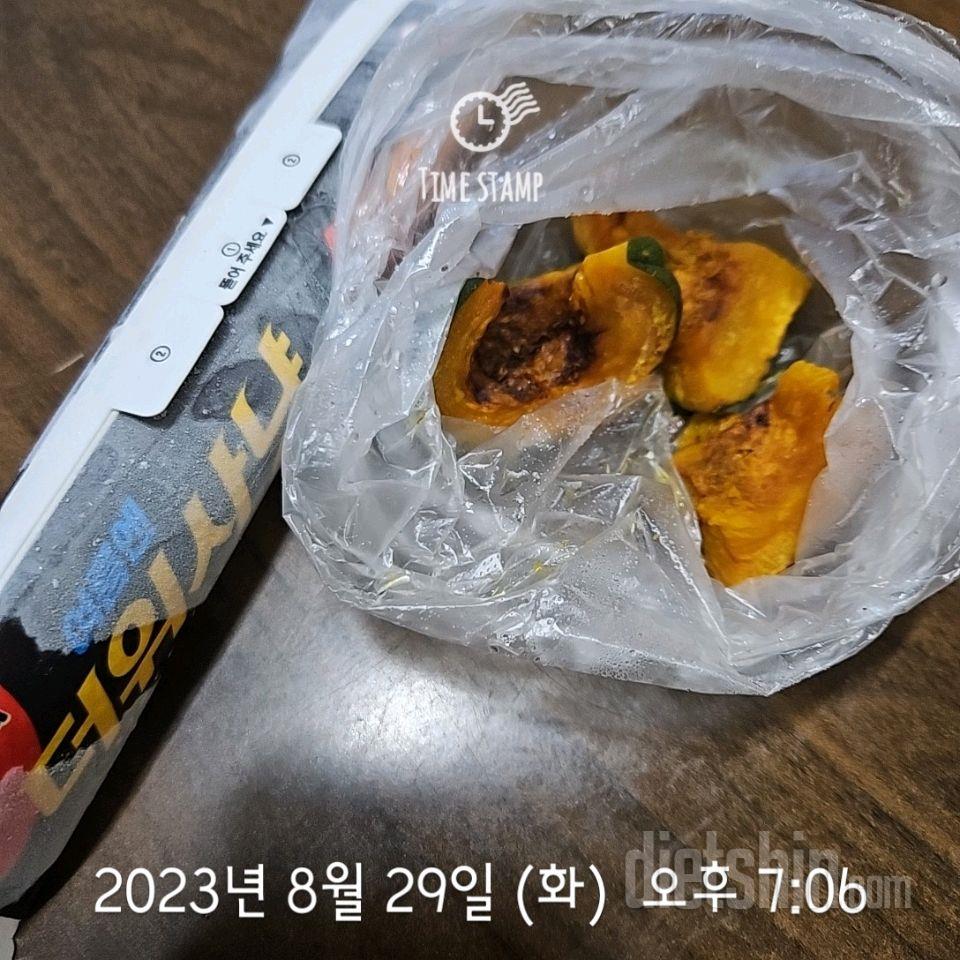 08월 29일( 야식 223kcal)