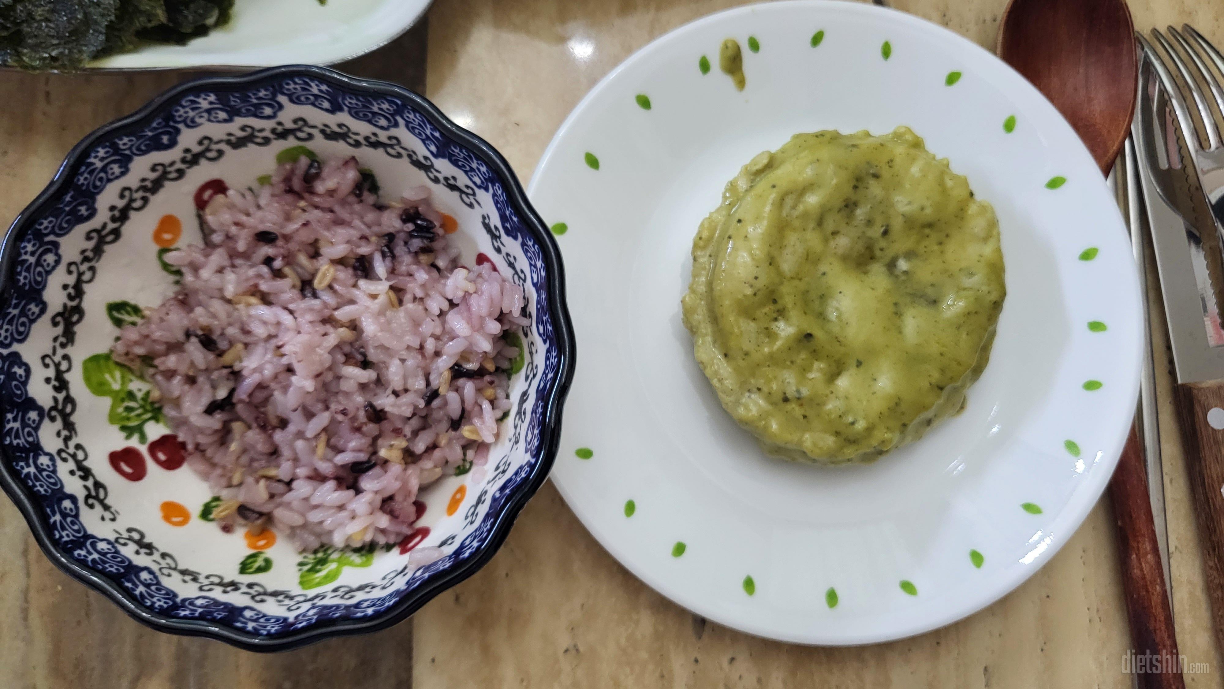 씹는 맛은 오리지날 닭가슴살이 더 낫