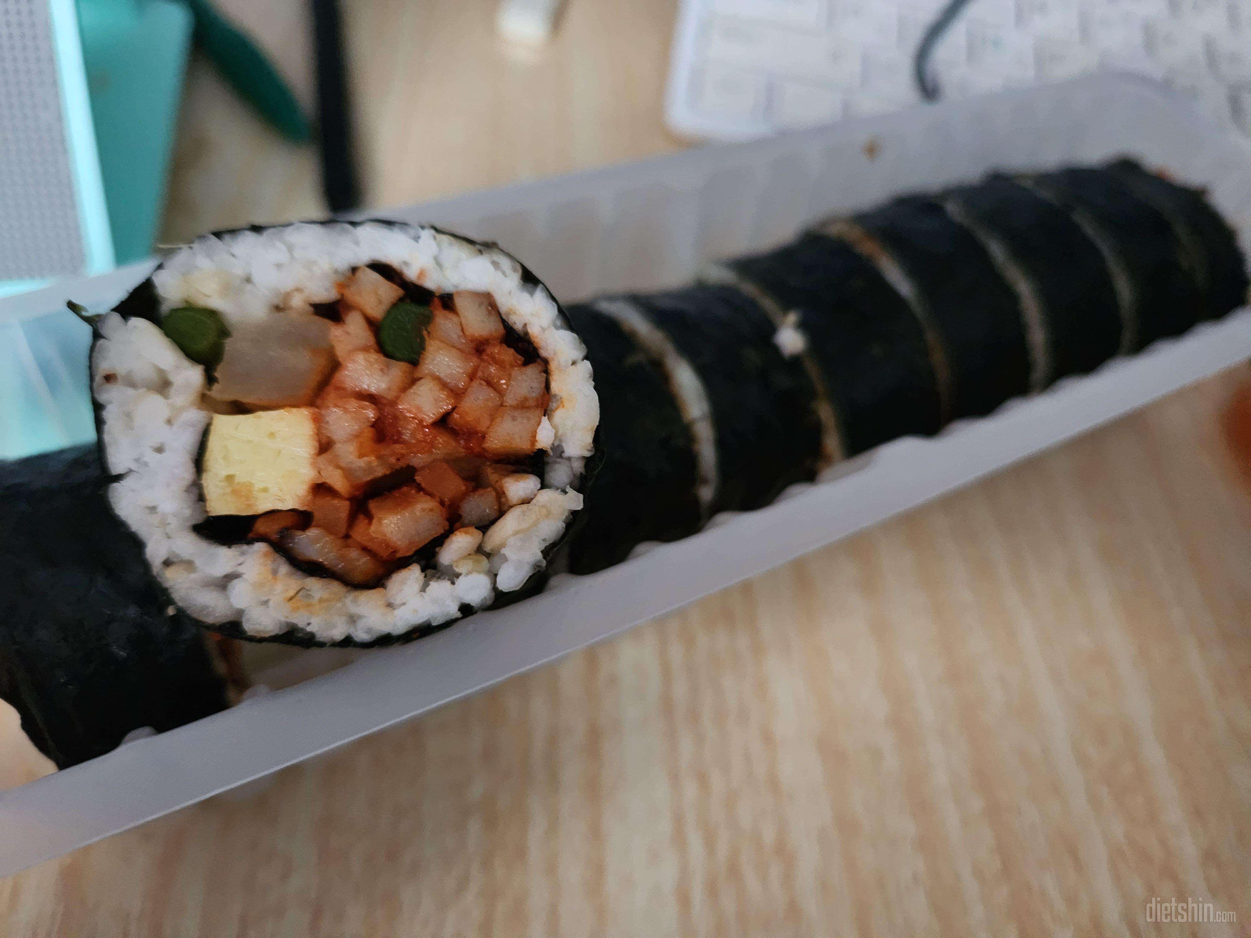 주먹밥과 김밥 사봤는데 둘 다 맛있지